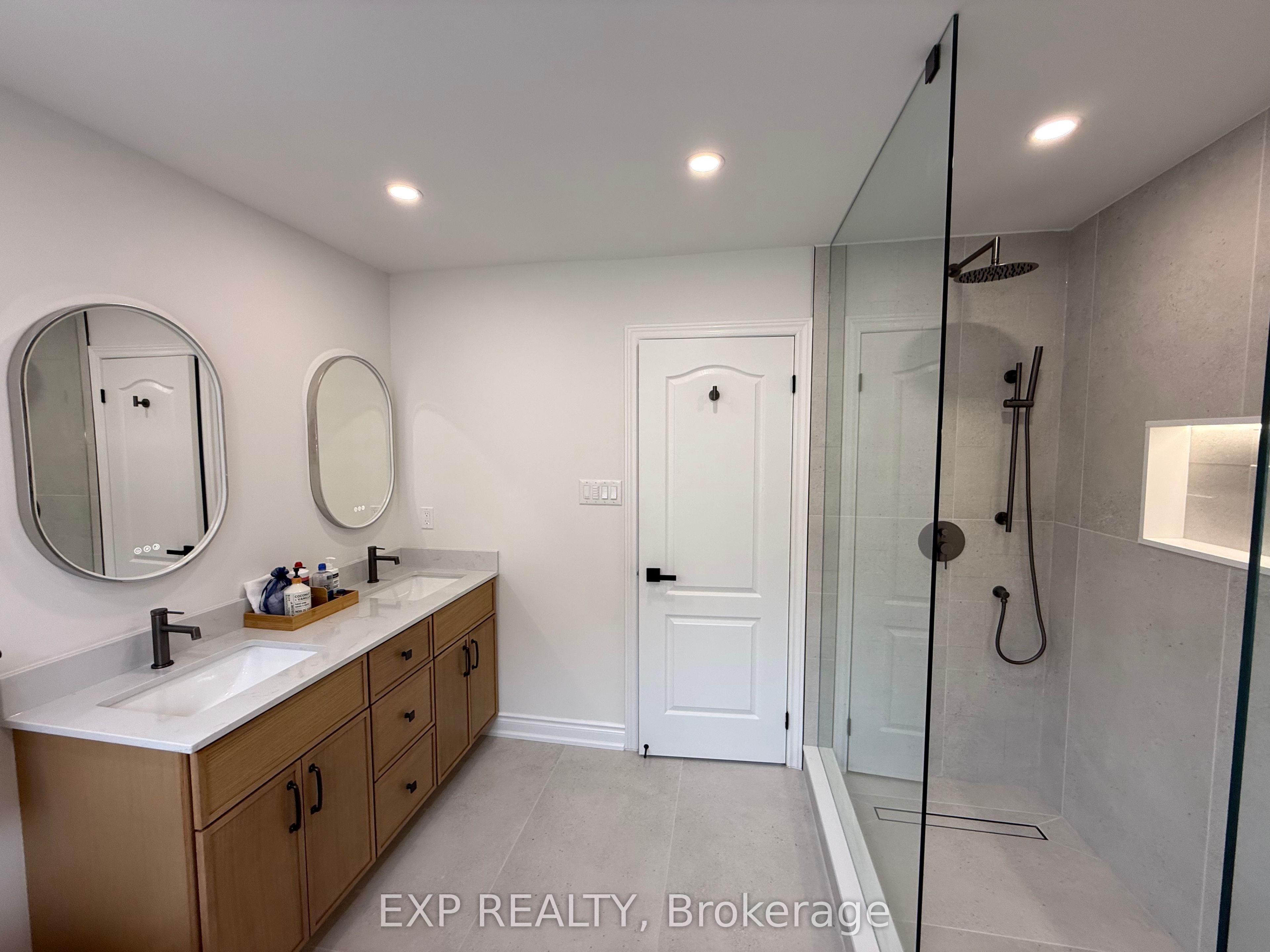 29 Batson Drive Property Photo 32