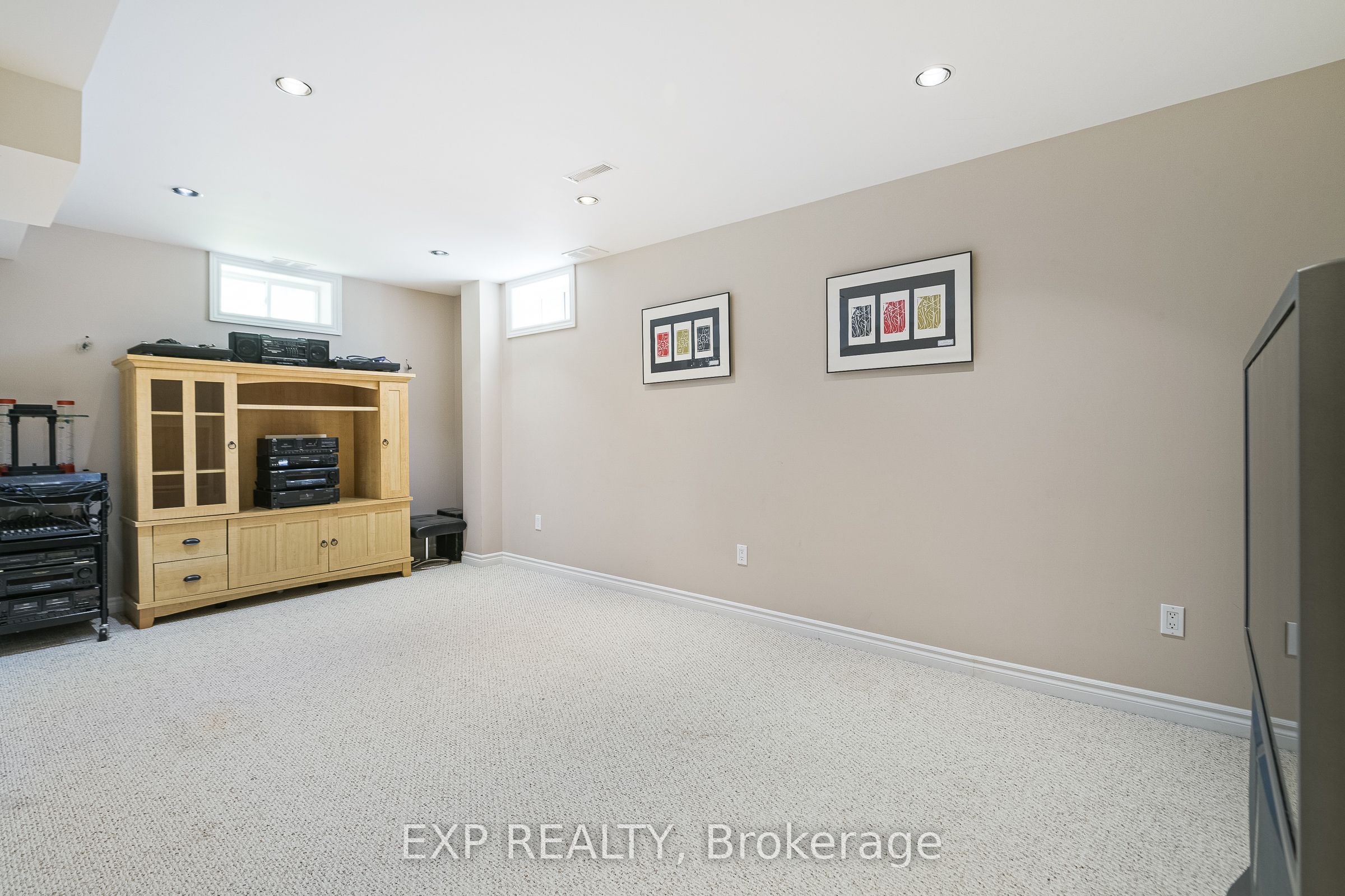 29 Batson Drive Property Photo 35