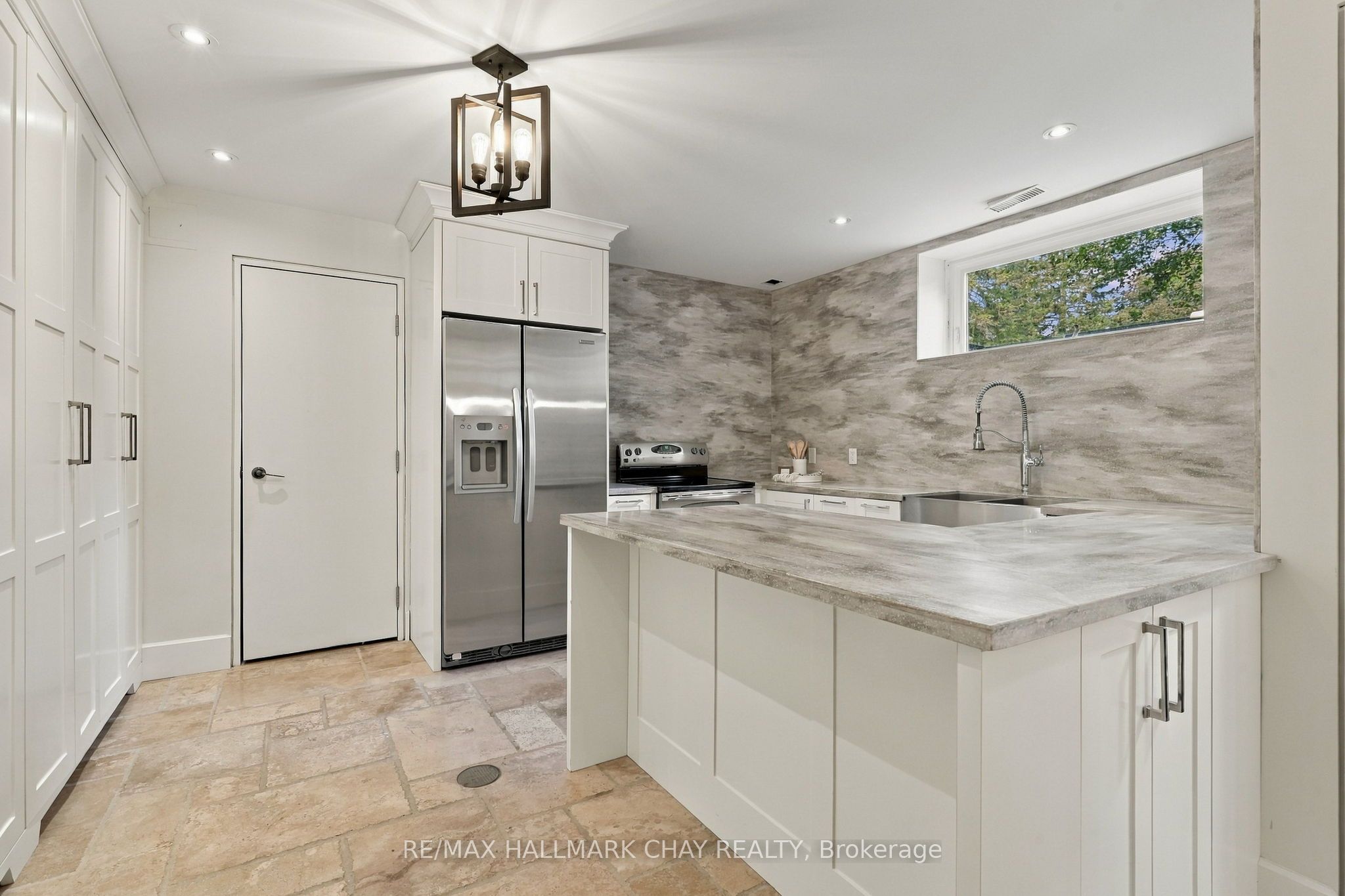 6513 King Road Property Photo 32