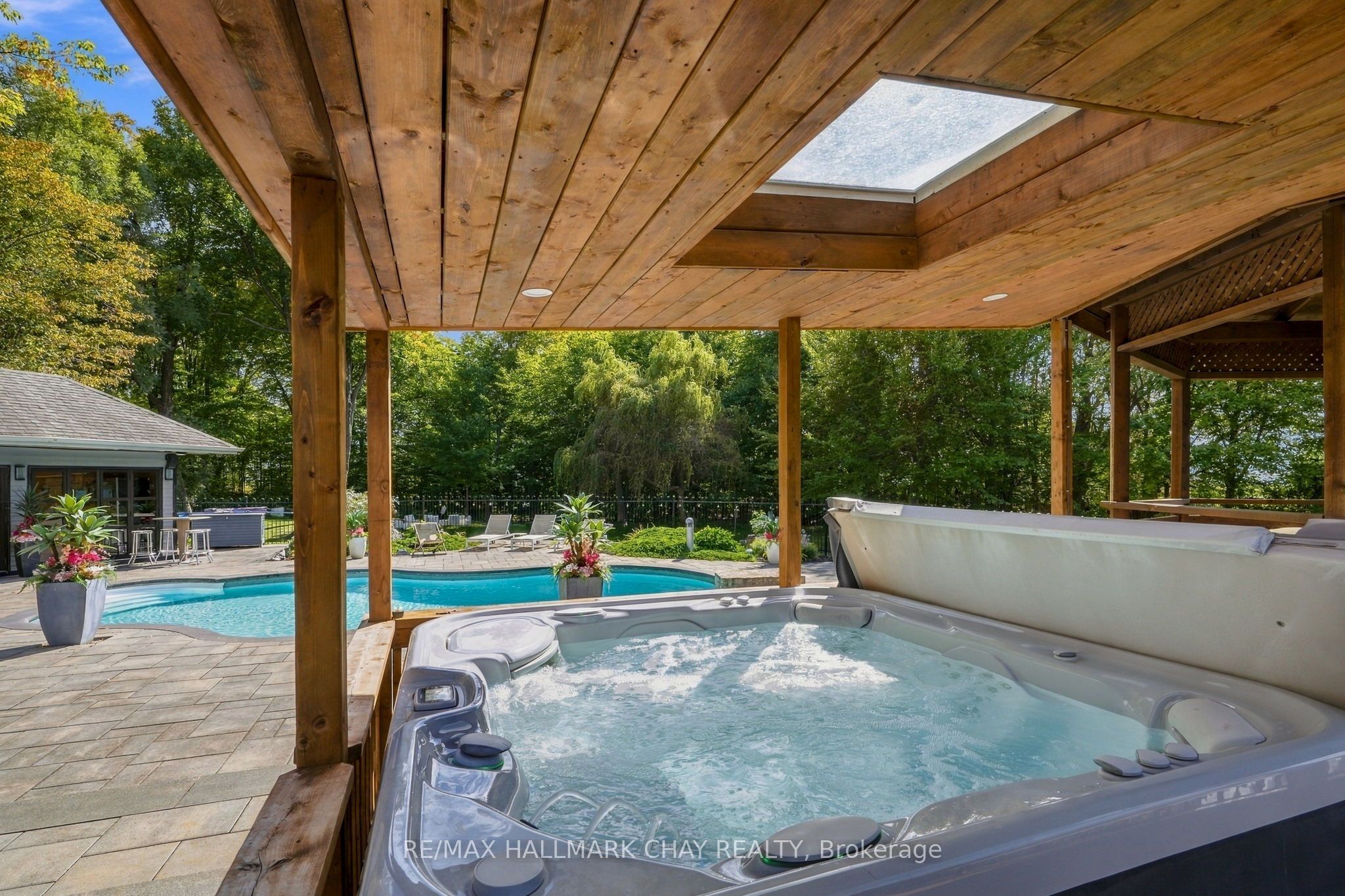 6513 King Road Property Photo 37