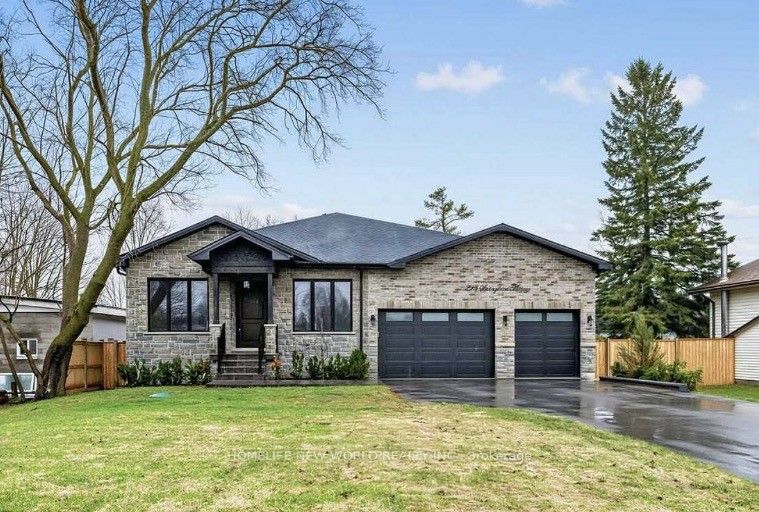225 Sunnybrae Avenue
