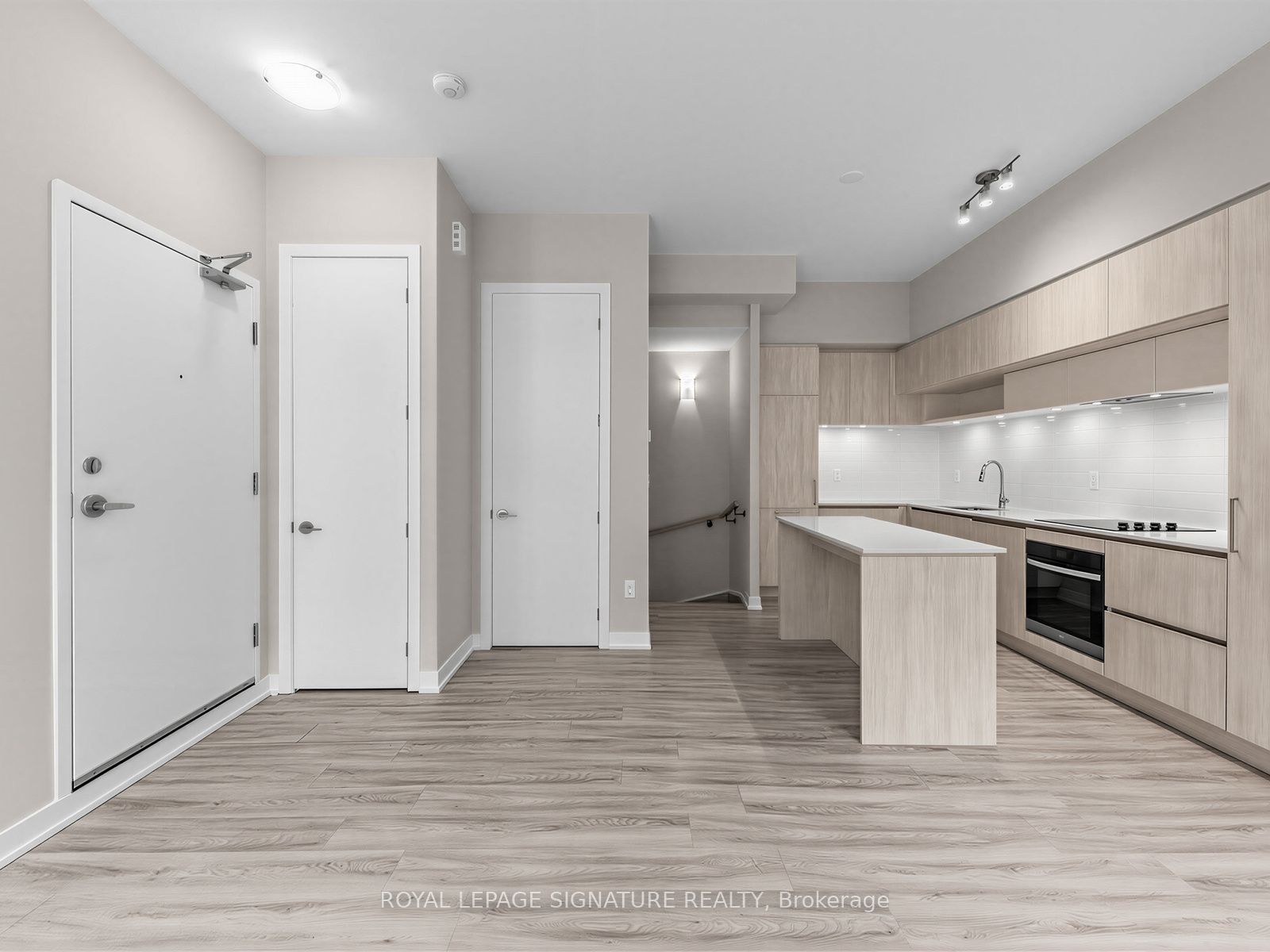 14 David Eyer Road 1014 Property Photo 13