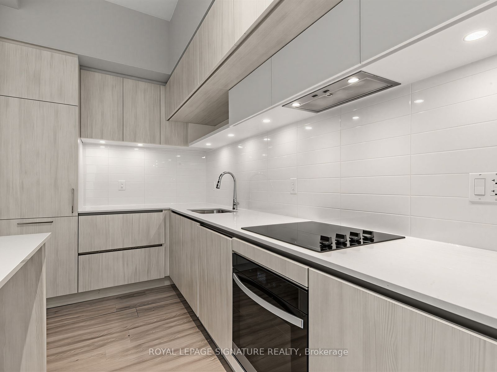14 David Eyer Road 1014 Property Photo 15