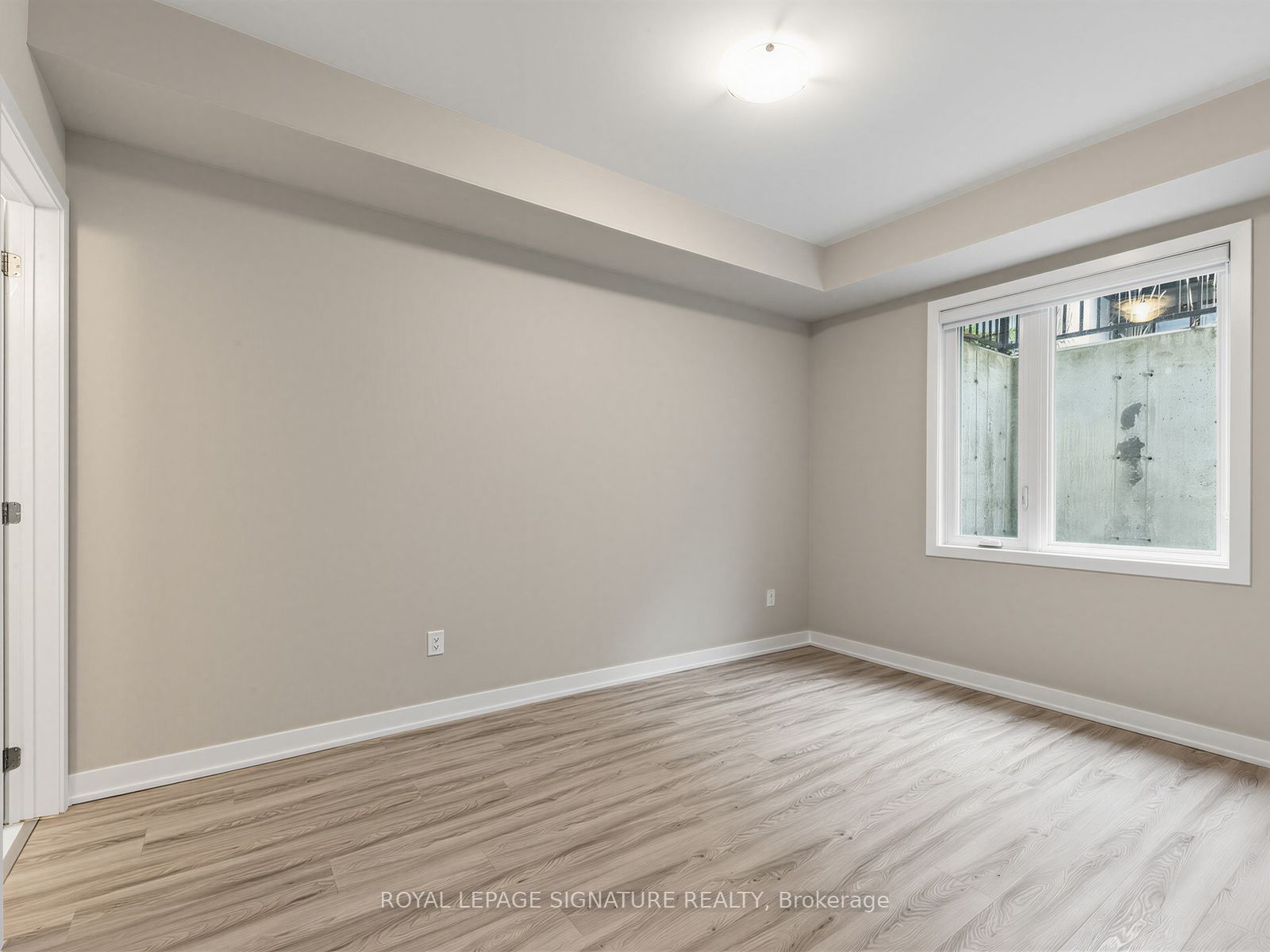14 David Eyer Road 1014 Property Photo 26