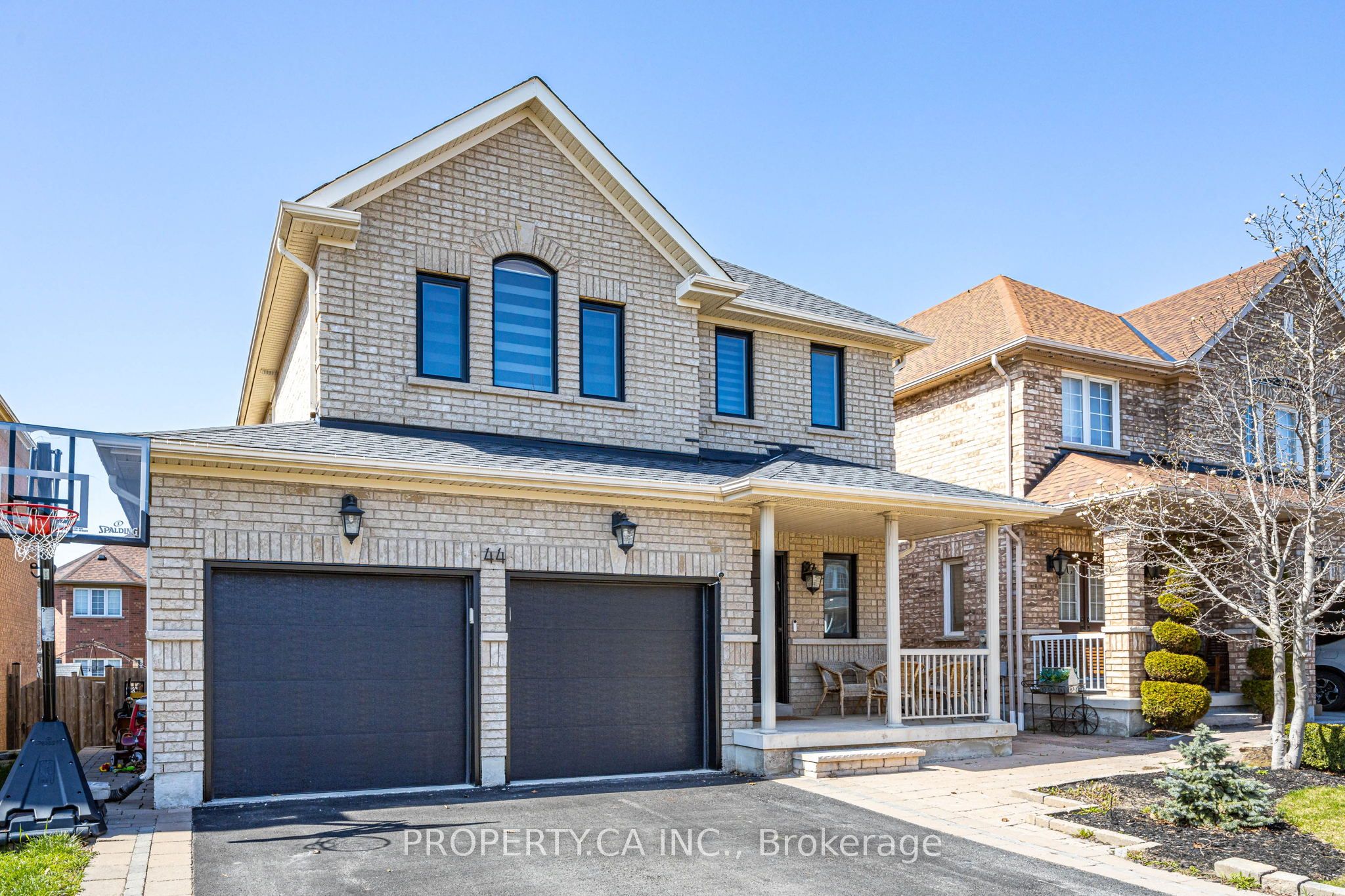 44 Andrew Hill Drive Property Photo 1