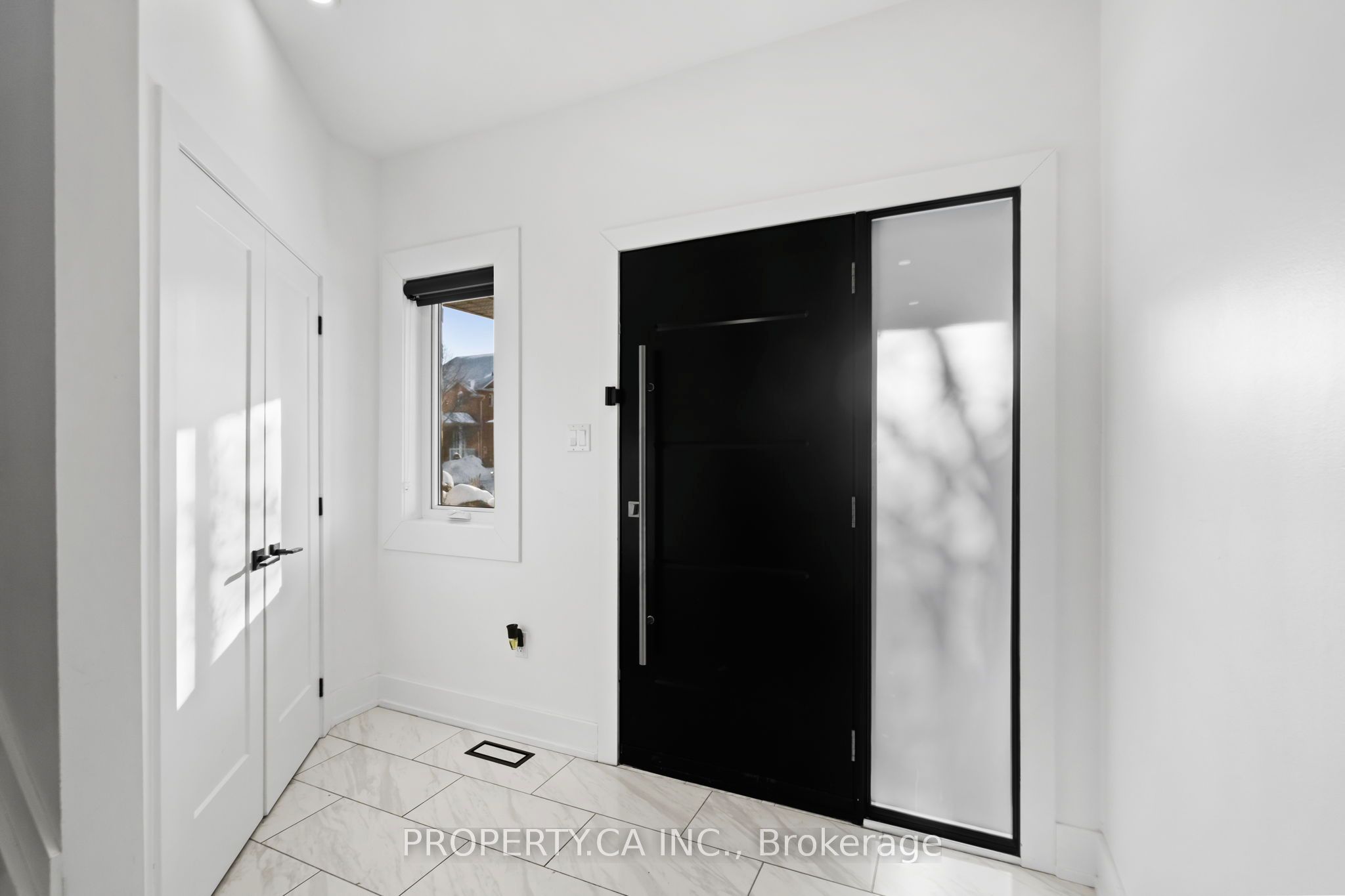44 Andrew Hill Drive Property Photo 3
