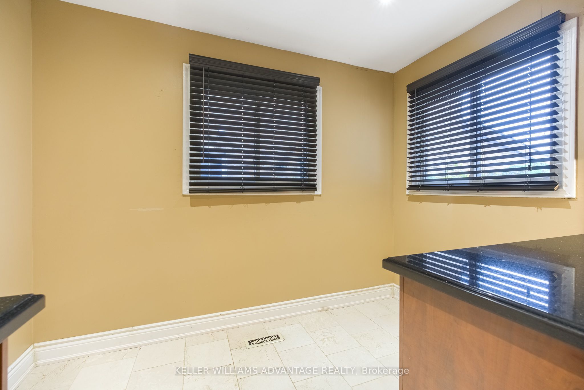 68 Fullerton Crescent Property Photo 10