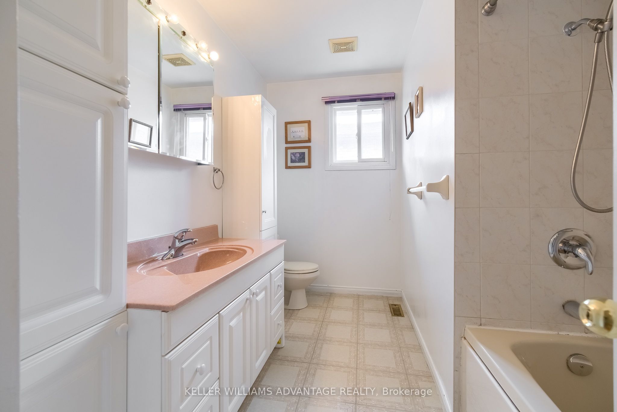 68 Fullerton Crescent Property Photo 20