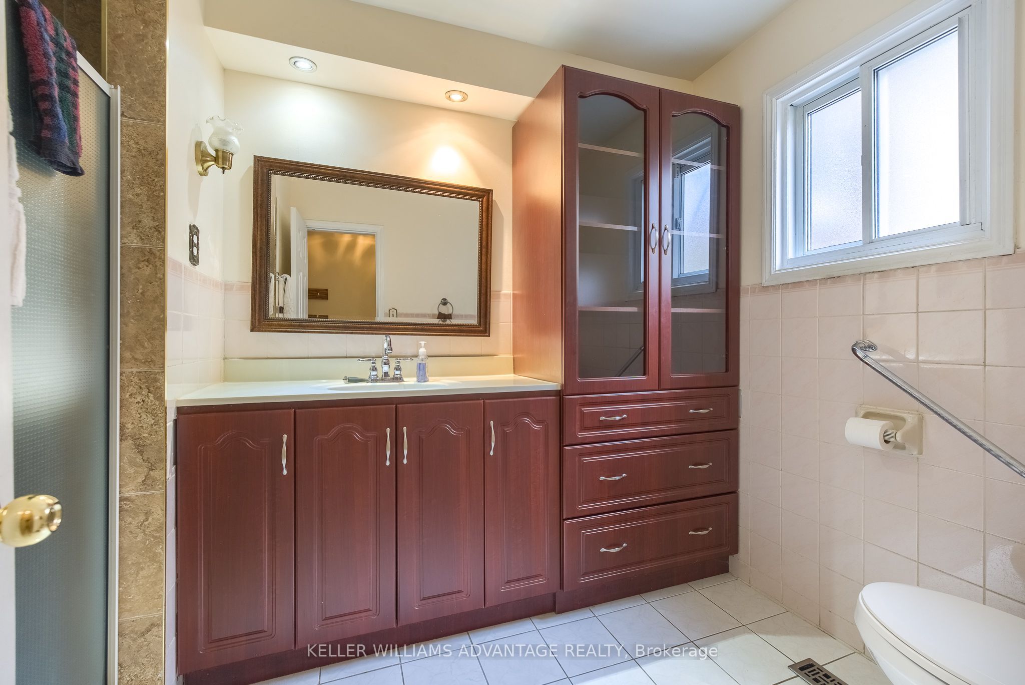 68 Fullerton Crescent Property Photo 26