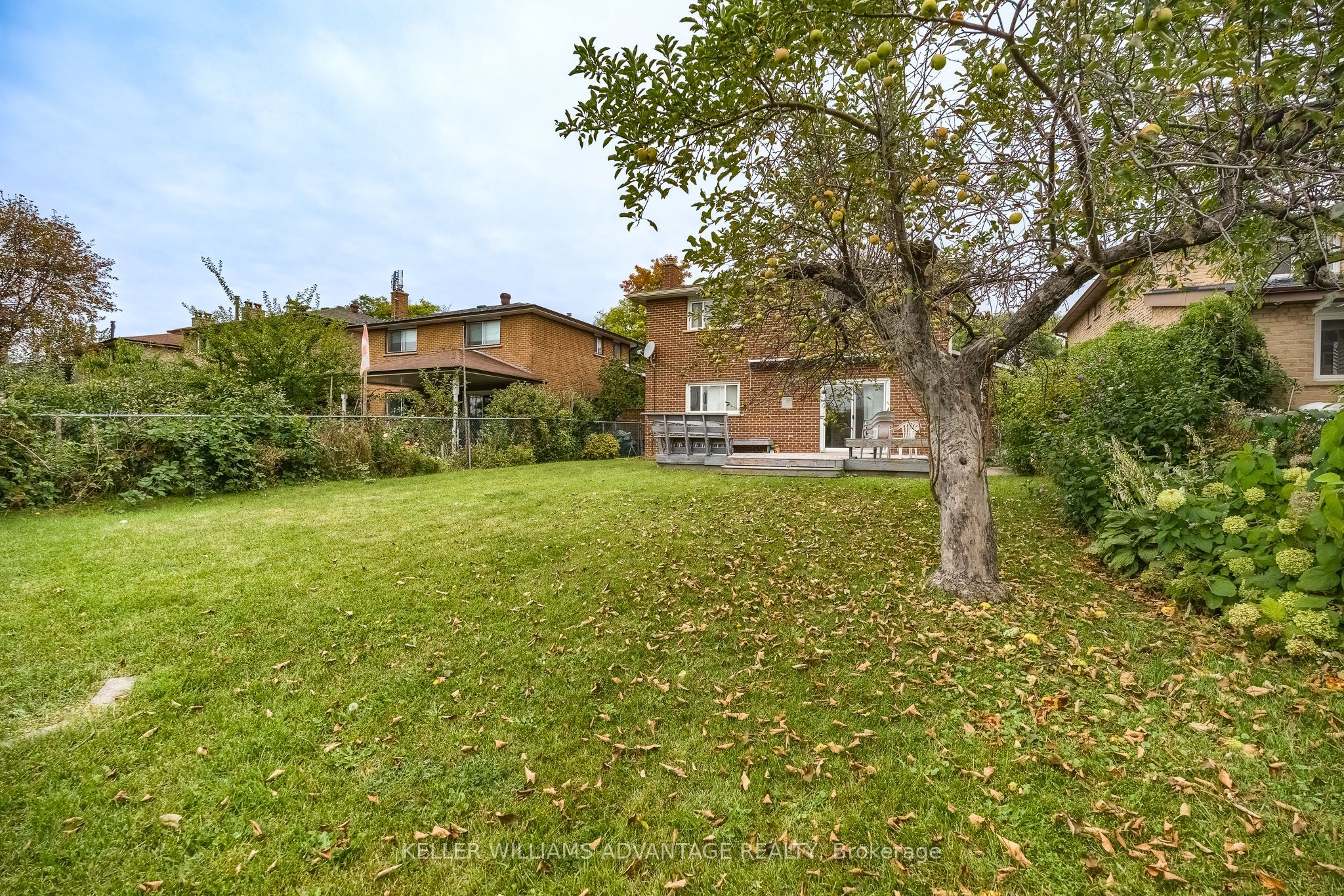 68 Fullerton Crescent Property Photo 39