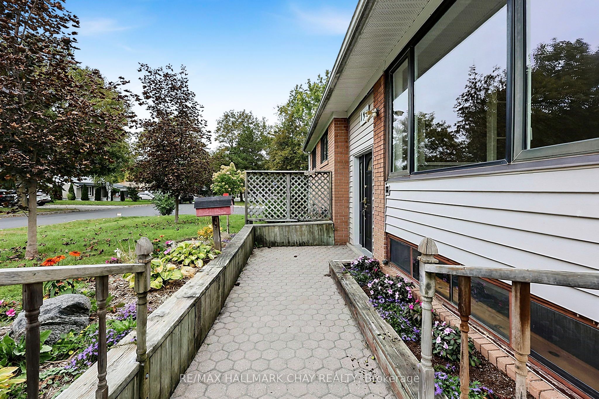 135 Peter Street Property Photo 7
