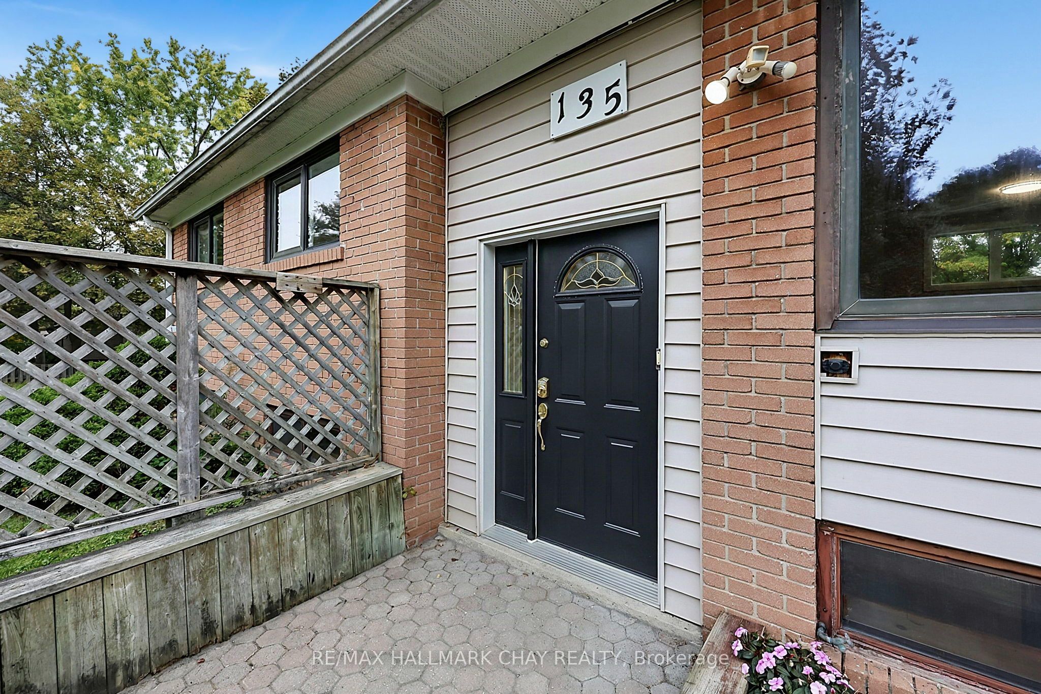 135 Peter Street Property Photo 8