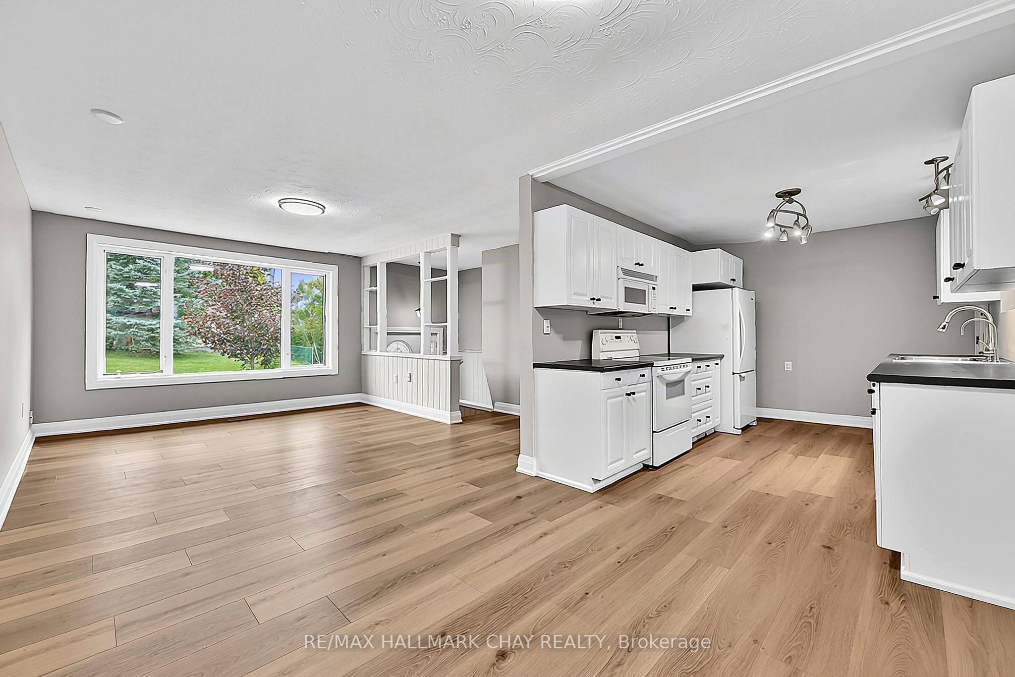 135 Peter Street Property Photo 13