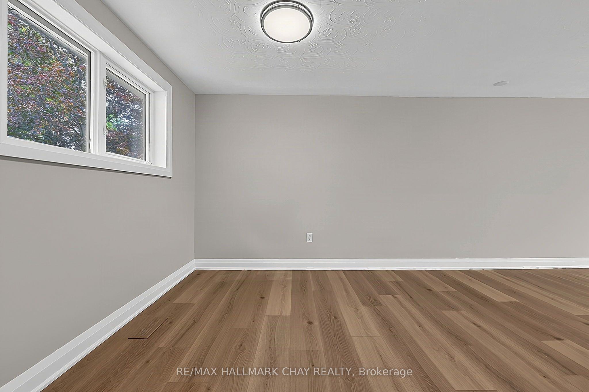 135 Peter Street Property Photo 15