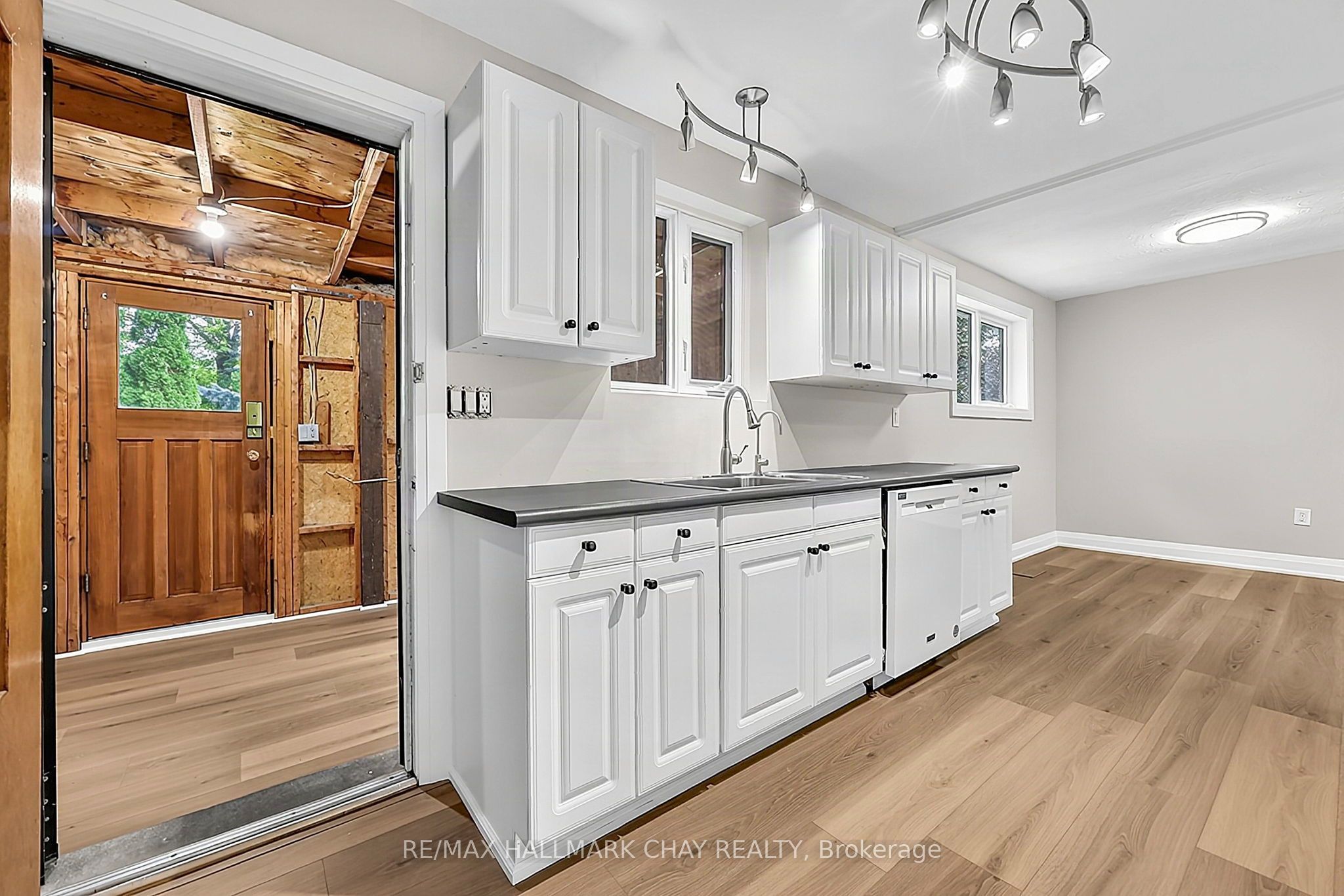 135 Peter Street Property Photo 20