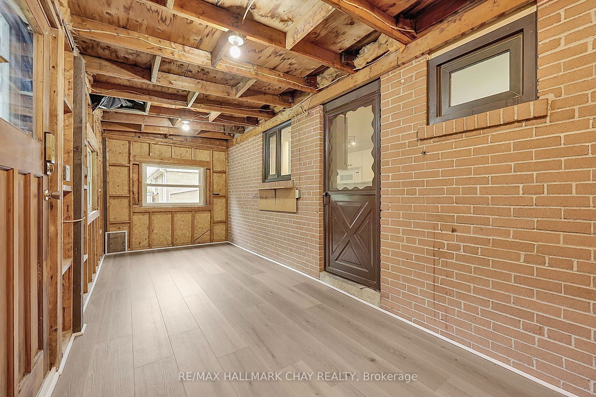 135 Peter Street Property Photo 23