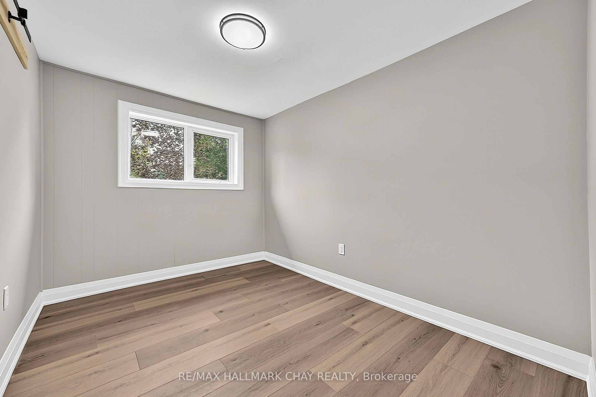 135 Peter Street Property Photo 28