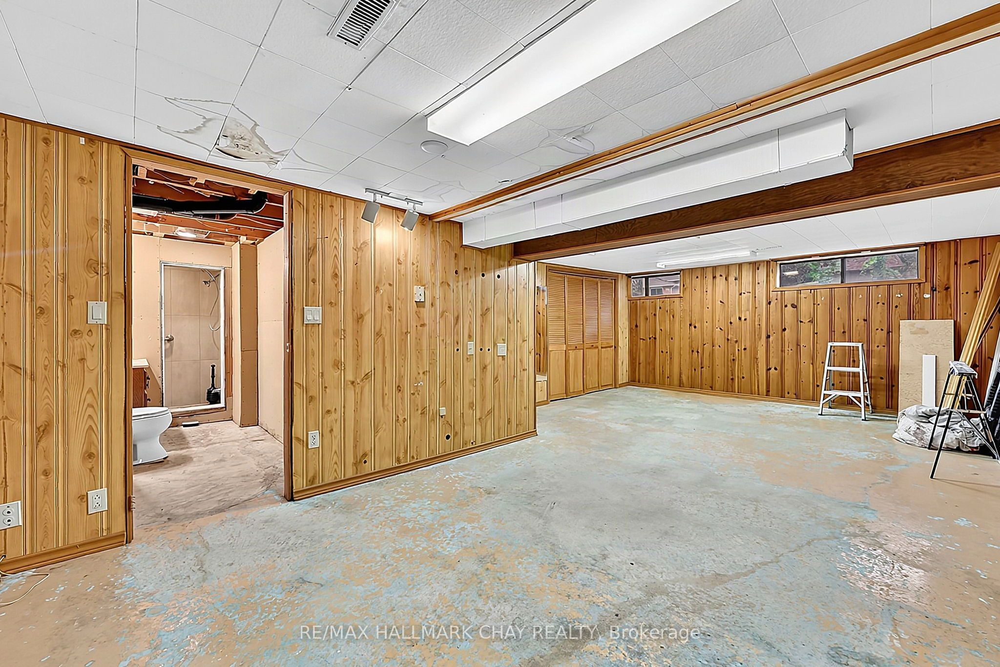 135 Peter Street Property Photo 37