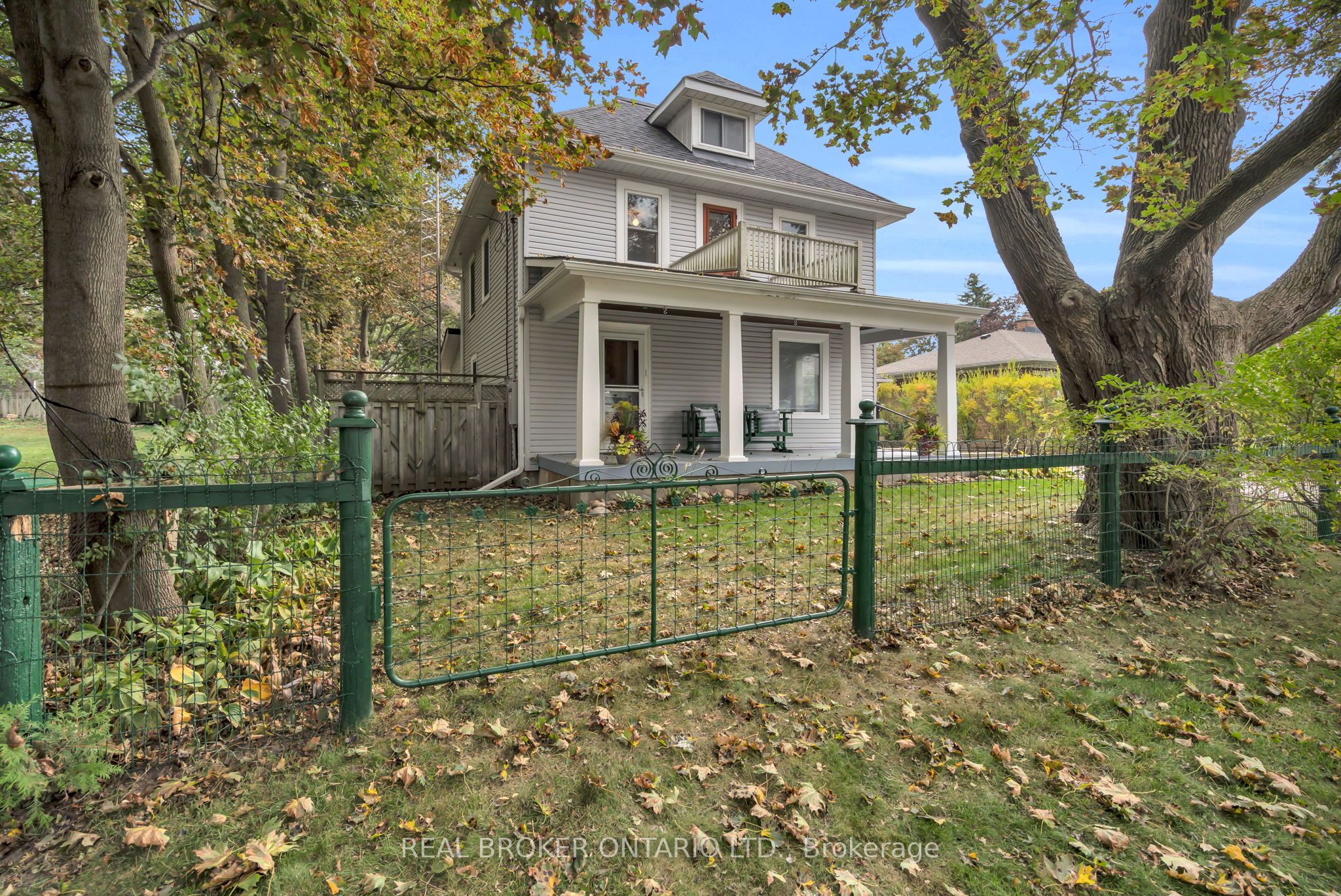 4149 Front Street Property Photo 7