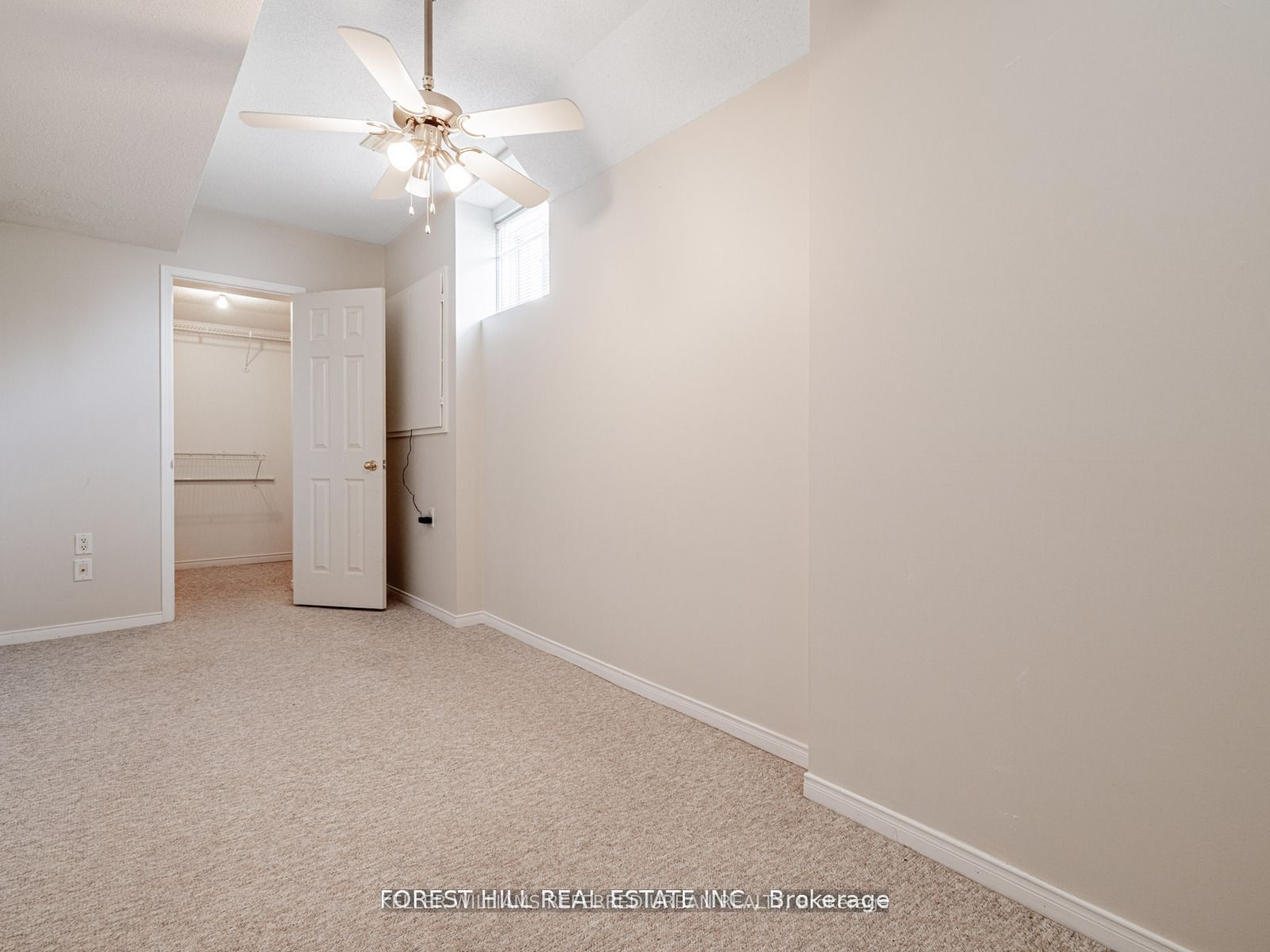 614 Mcbean Avenue N Property Photo 34