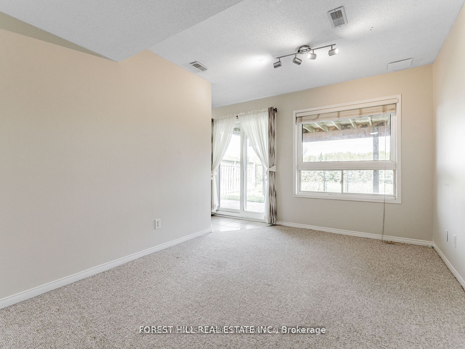 614 Mcbean Avenue N Property Photo 37