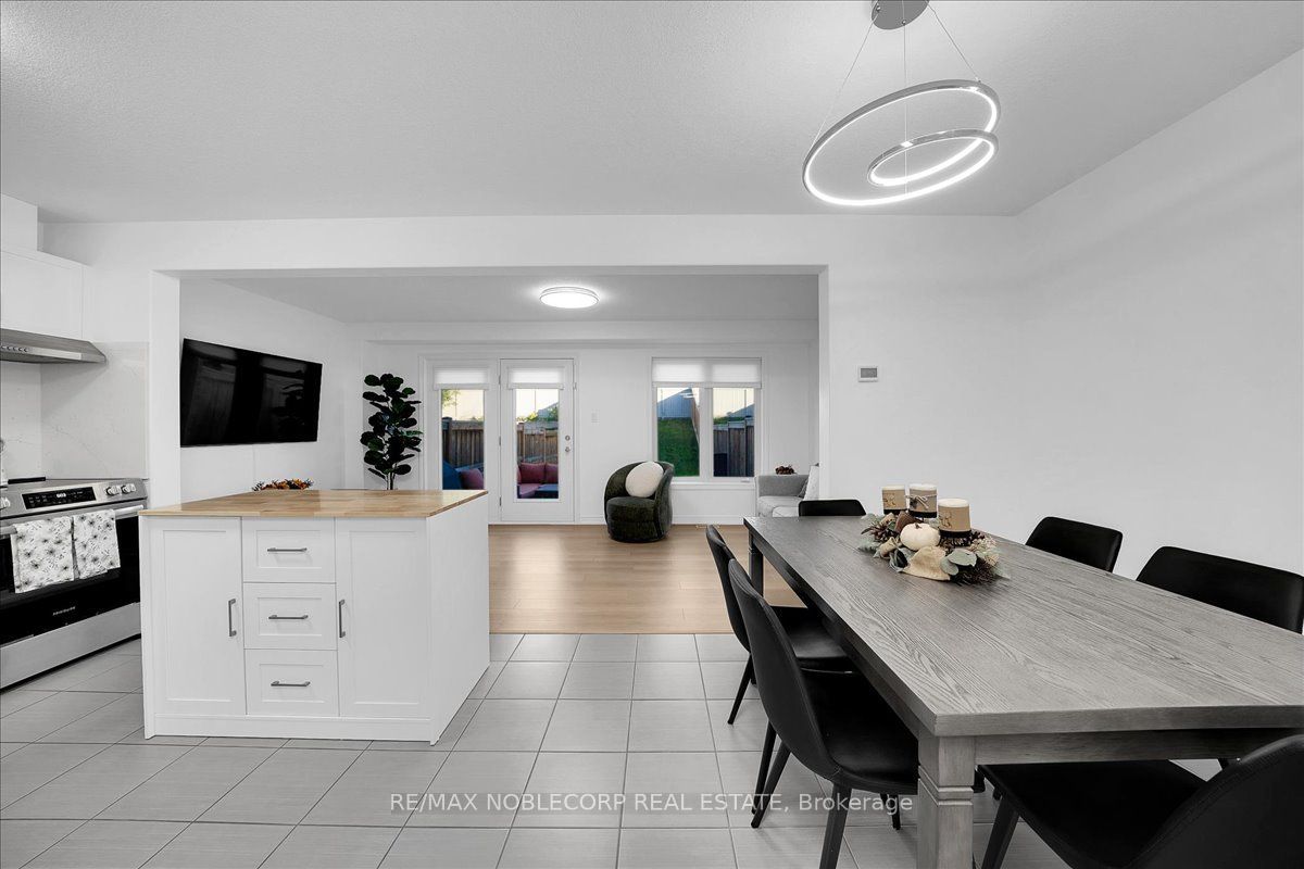 145 Hutchinson Drive Property Photo 12