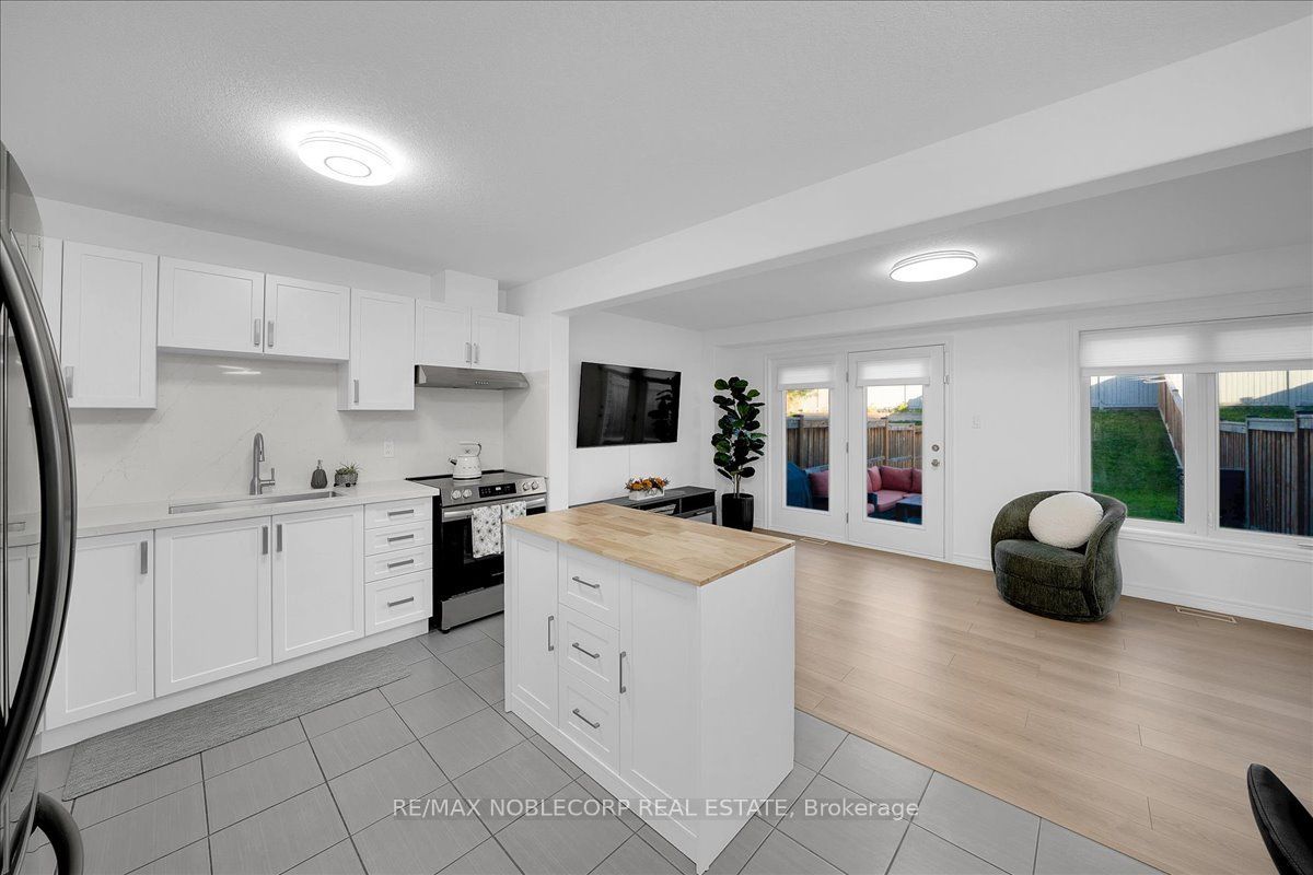 145 Hutchinson Drive Property Photo 13