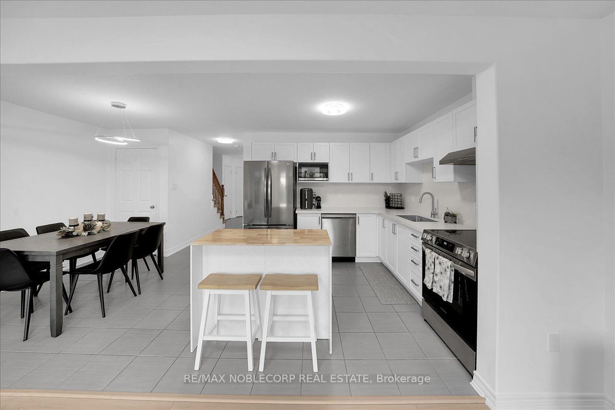 145 Hutchinson Drive Property Photo 16