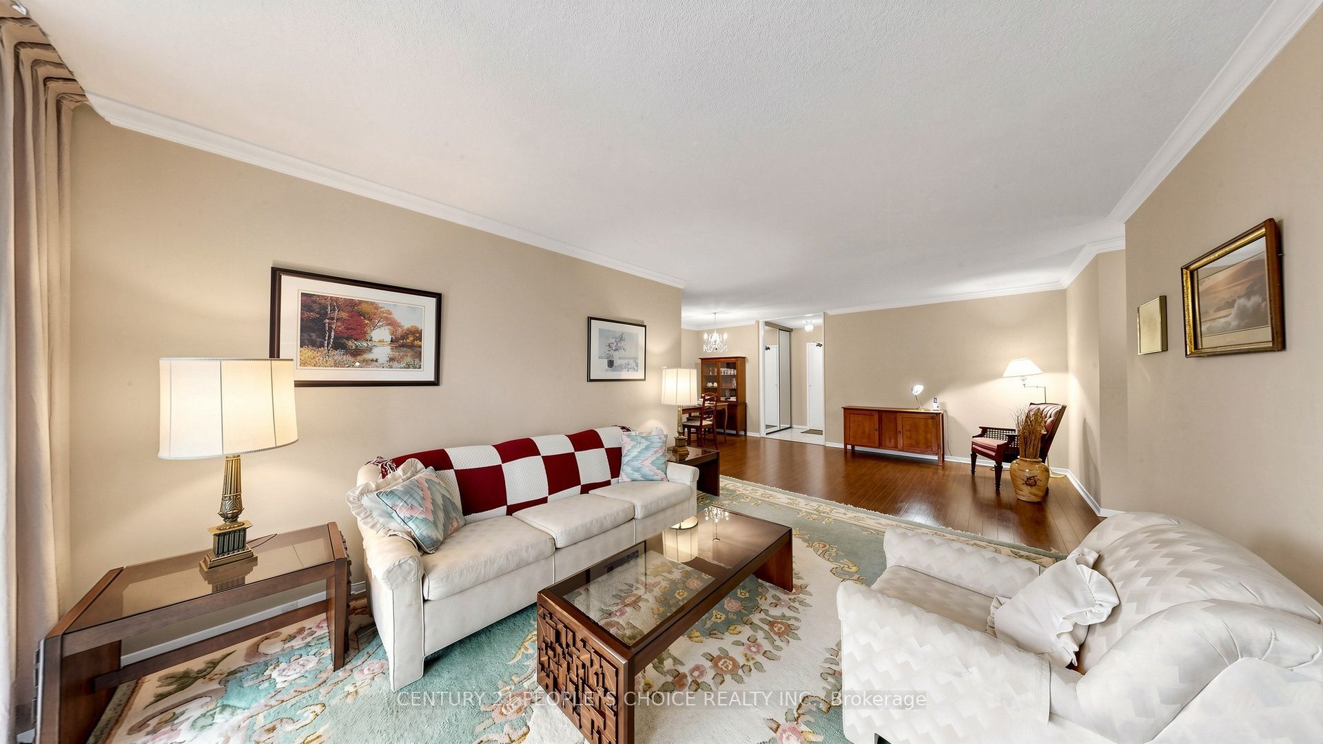 7811 Yonge Street 310 Property Photo 16