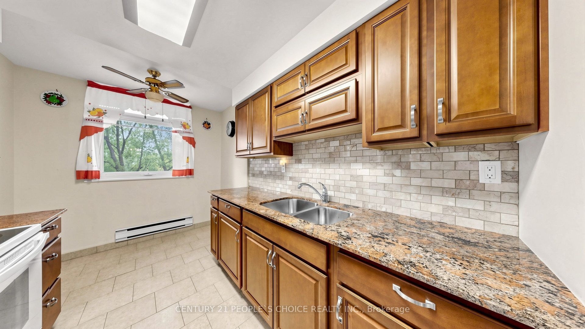 7811 Yonge Street 310 Property Photo 20