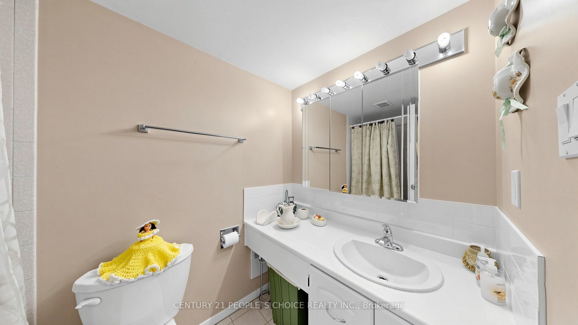 7811 Yonge Street 310 Property Photo 25
