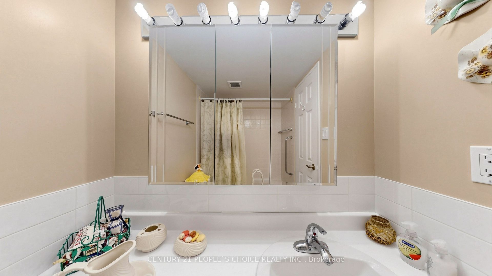 7811 Yonge Street 310 Property Photo 26