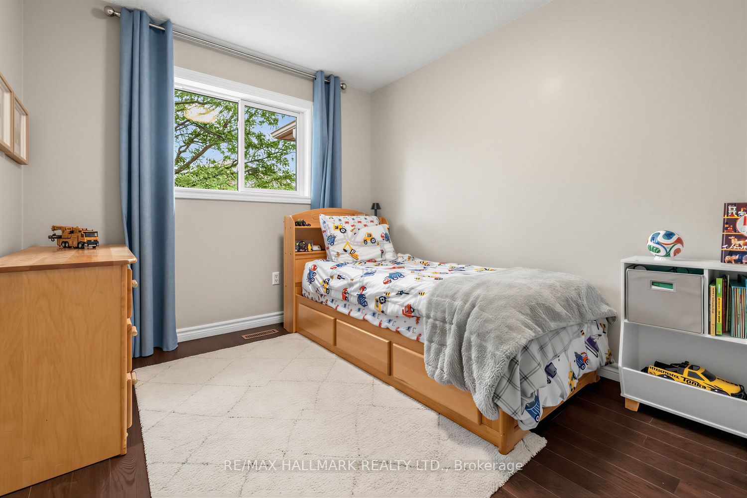 484 Bartholomew Drive Property Photo 24