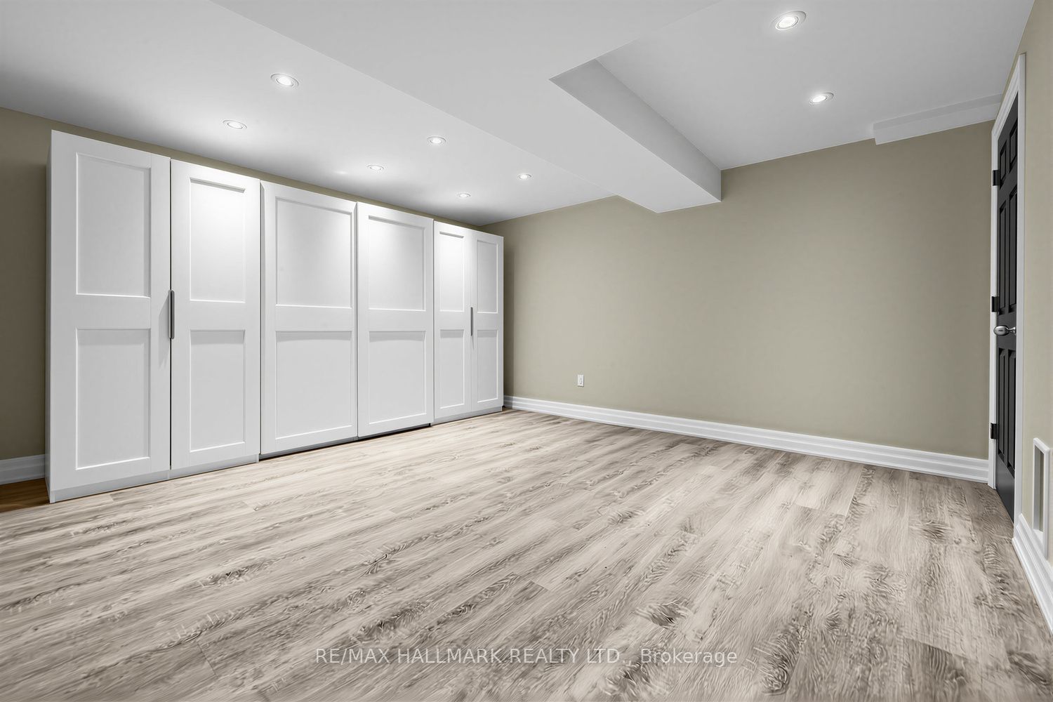 484 Bartholomew Drive Property Photo 28