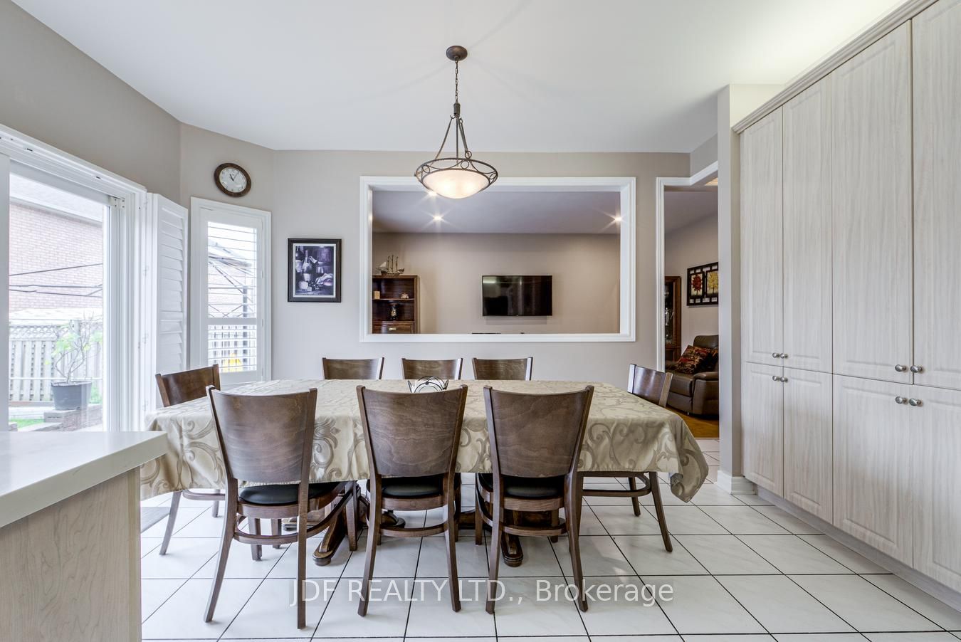 164 Golden Gate Circle Property Photo 12