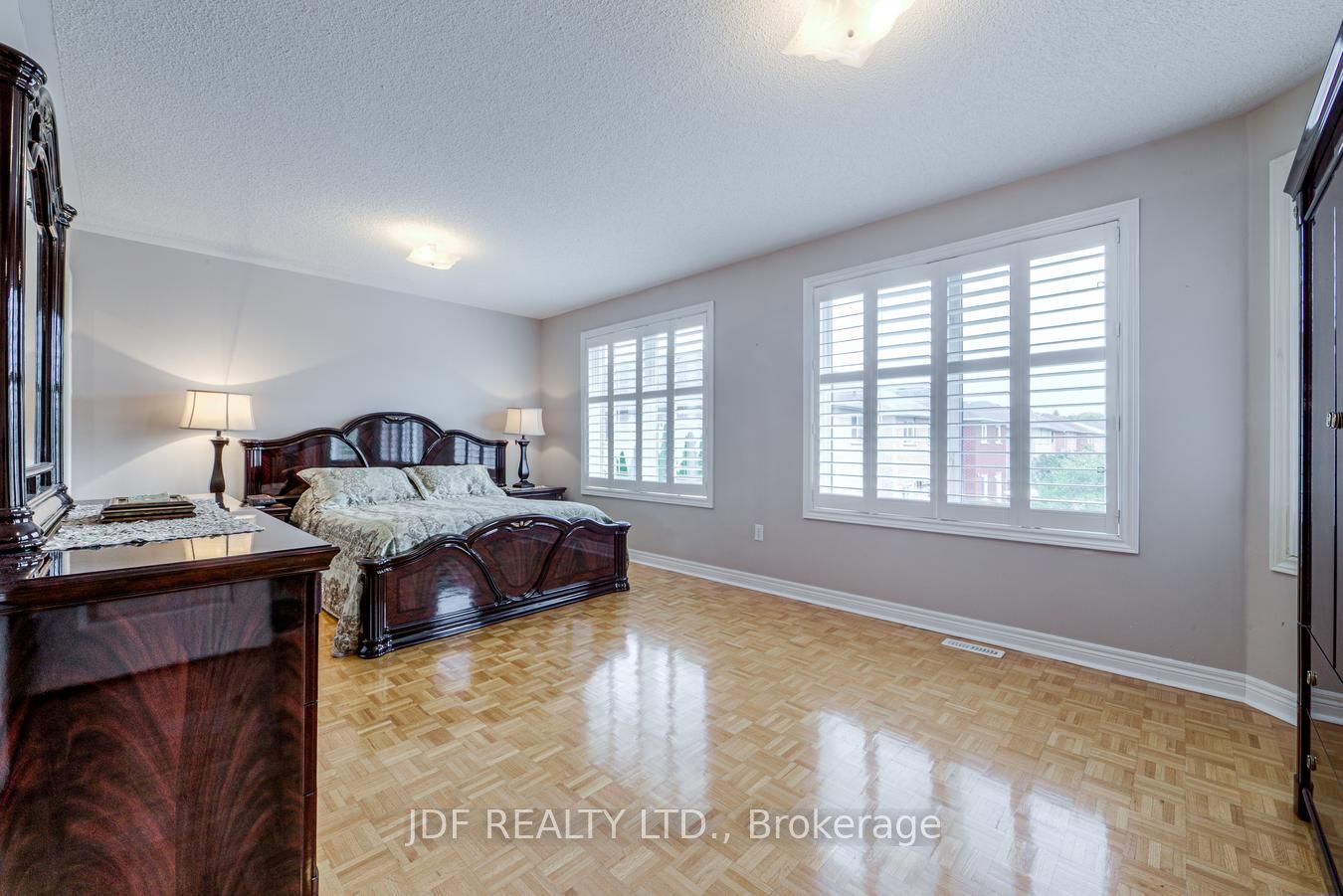 164 Golden Gate Circle Property Photo 22