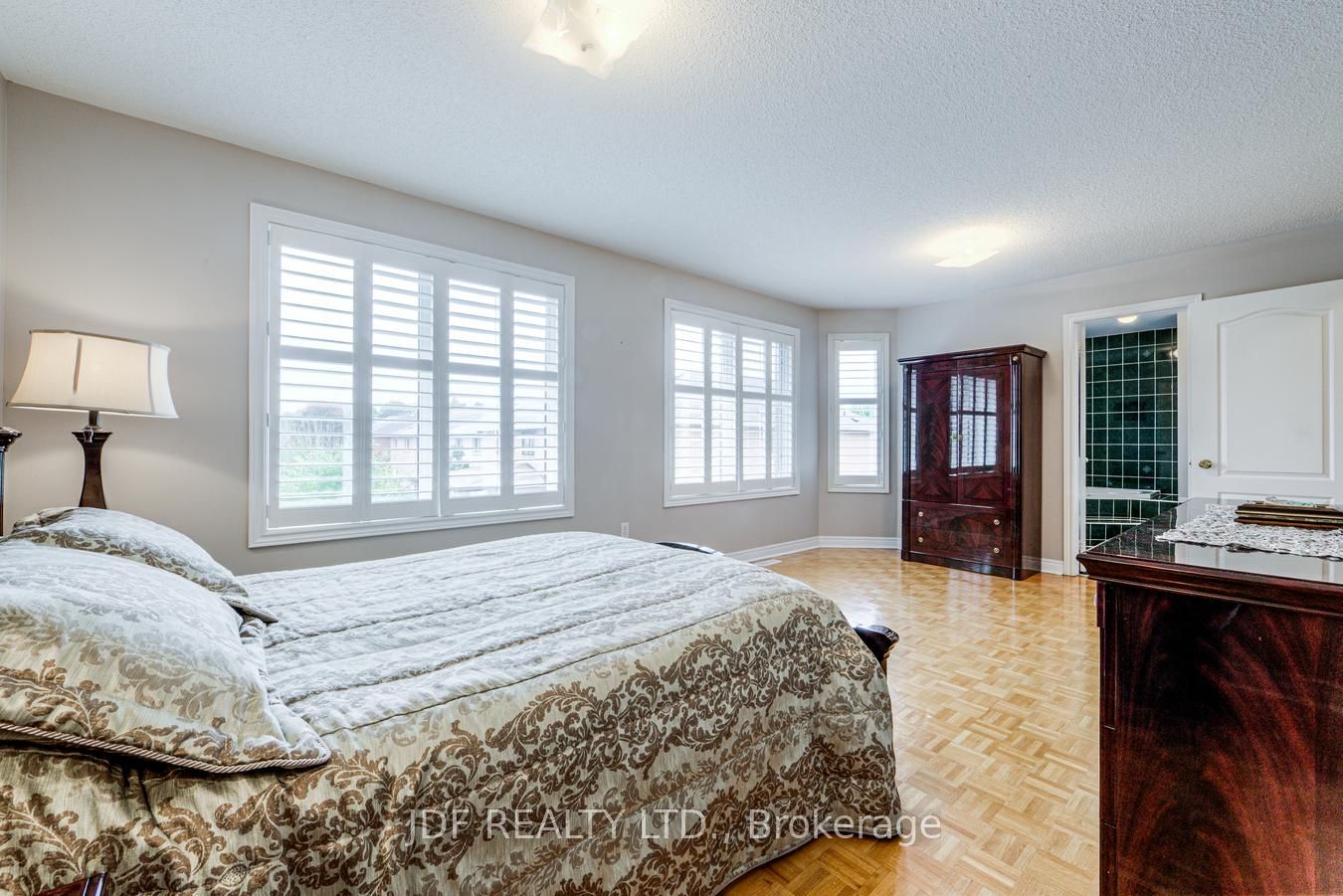 164 Golden Gate Circle Property Photo 24