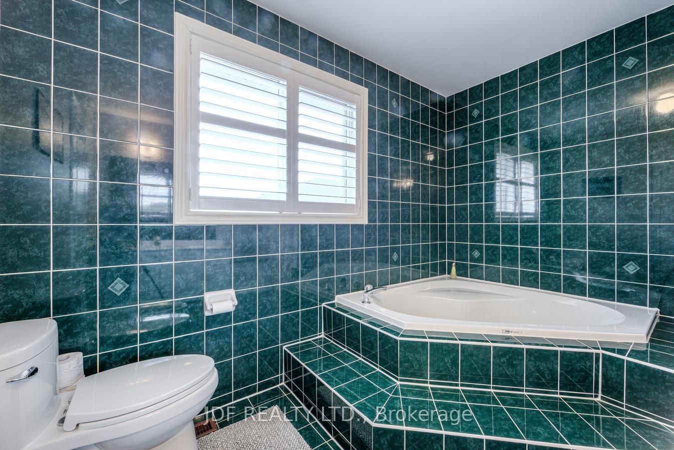 164 Golden Gate Circle Property Photo 26