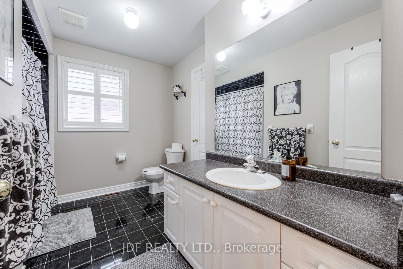 164 Golden Gate Circle Property Photo 28