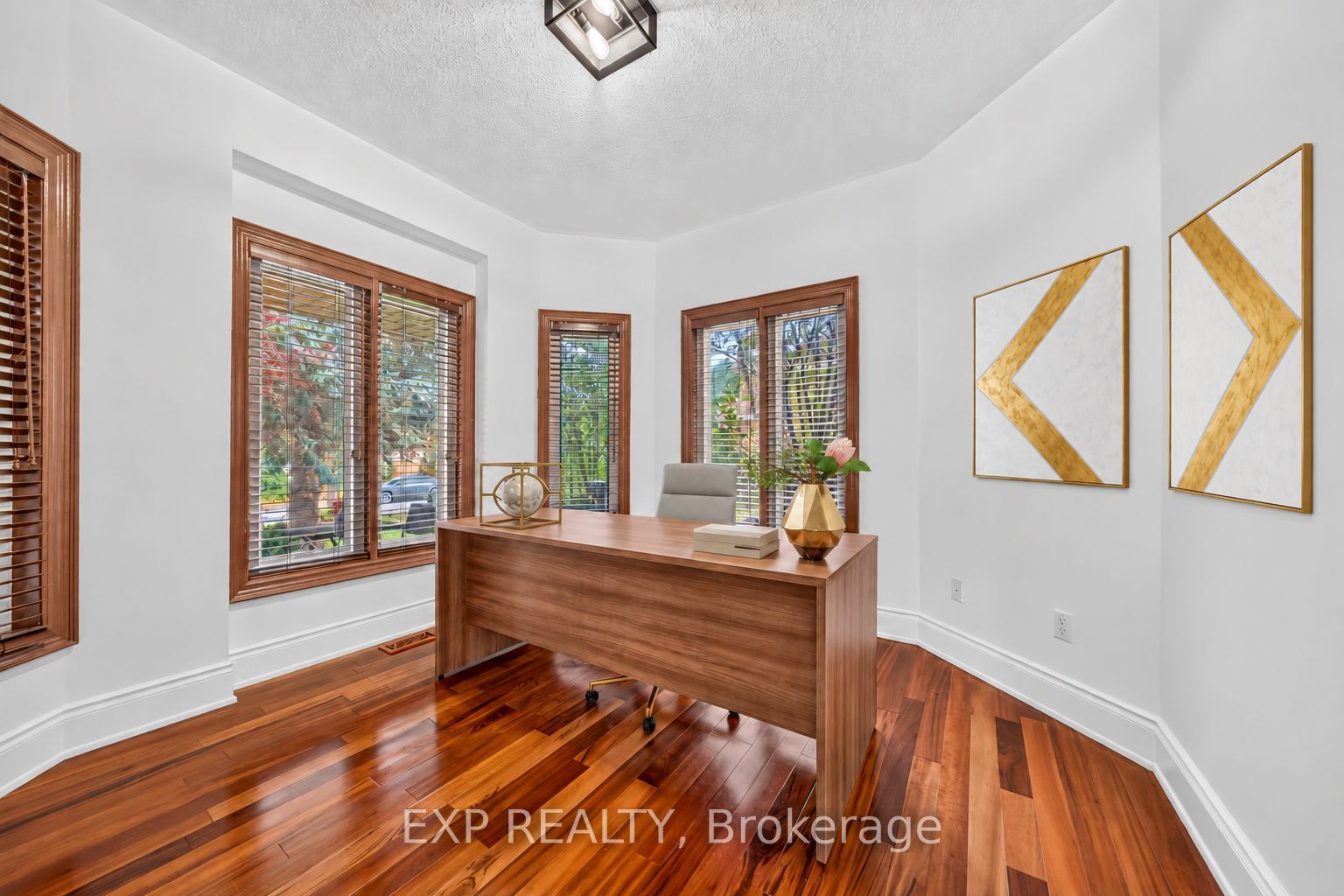 785 Quantra Crescent Property Photo 8