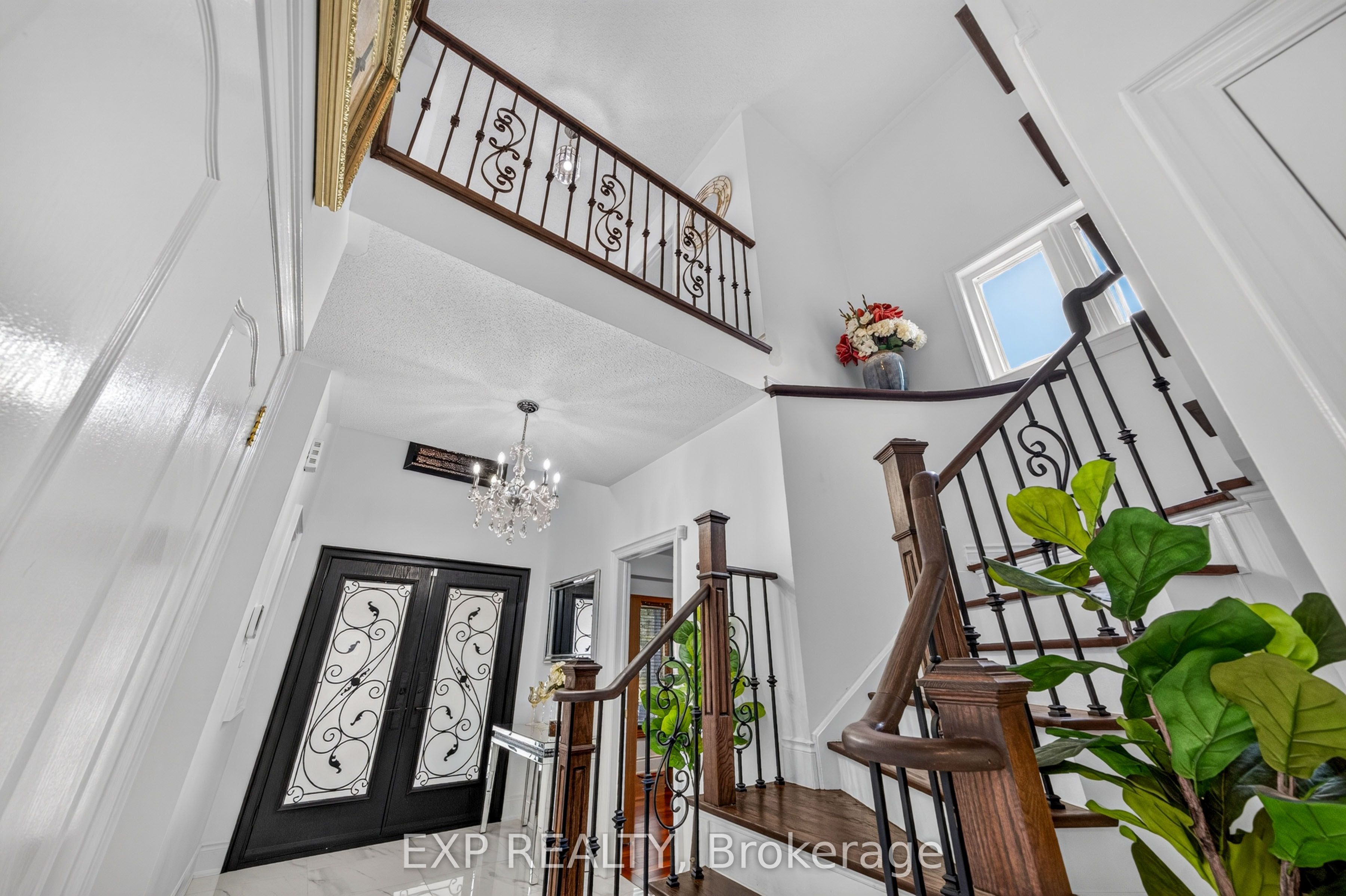 785 Quantra Crescent Property Photo 10