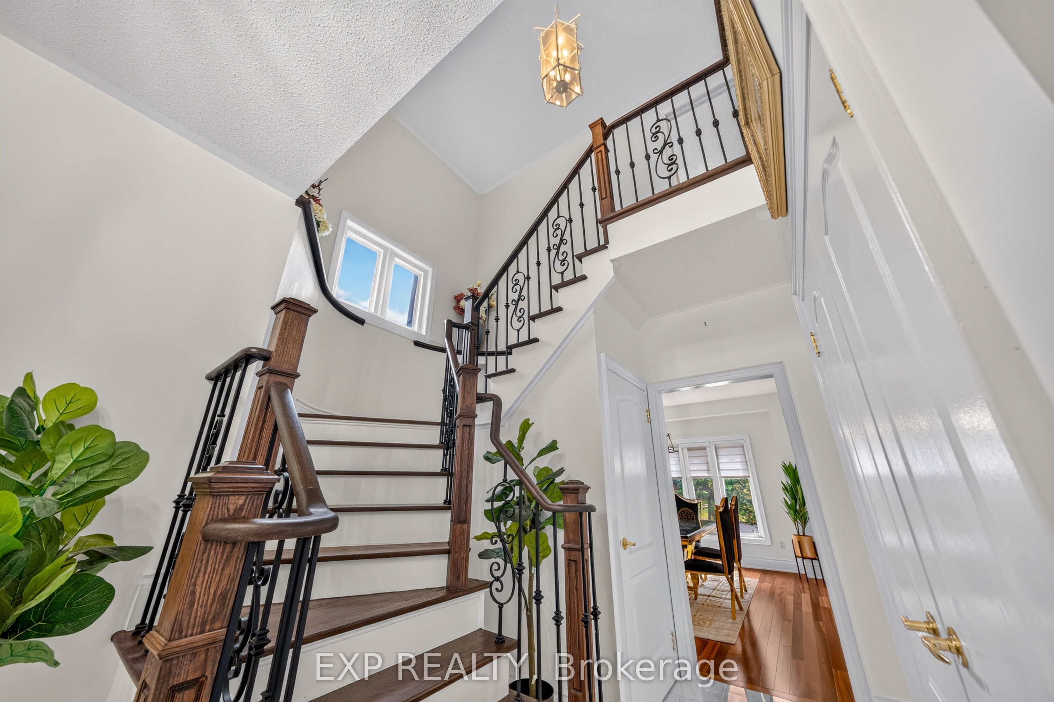 785 Quantra Crescent Property Photo 11