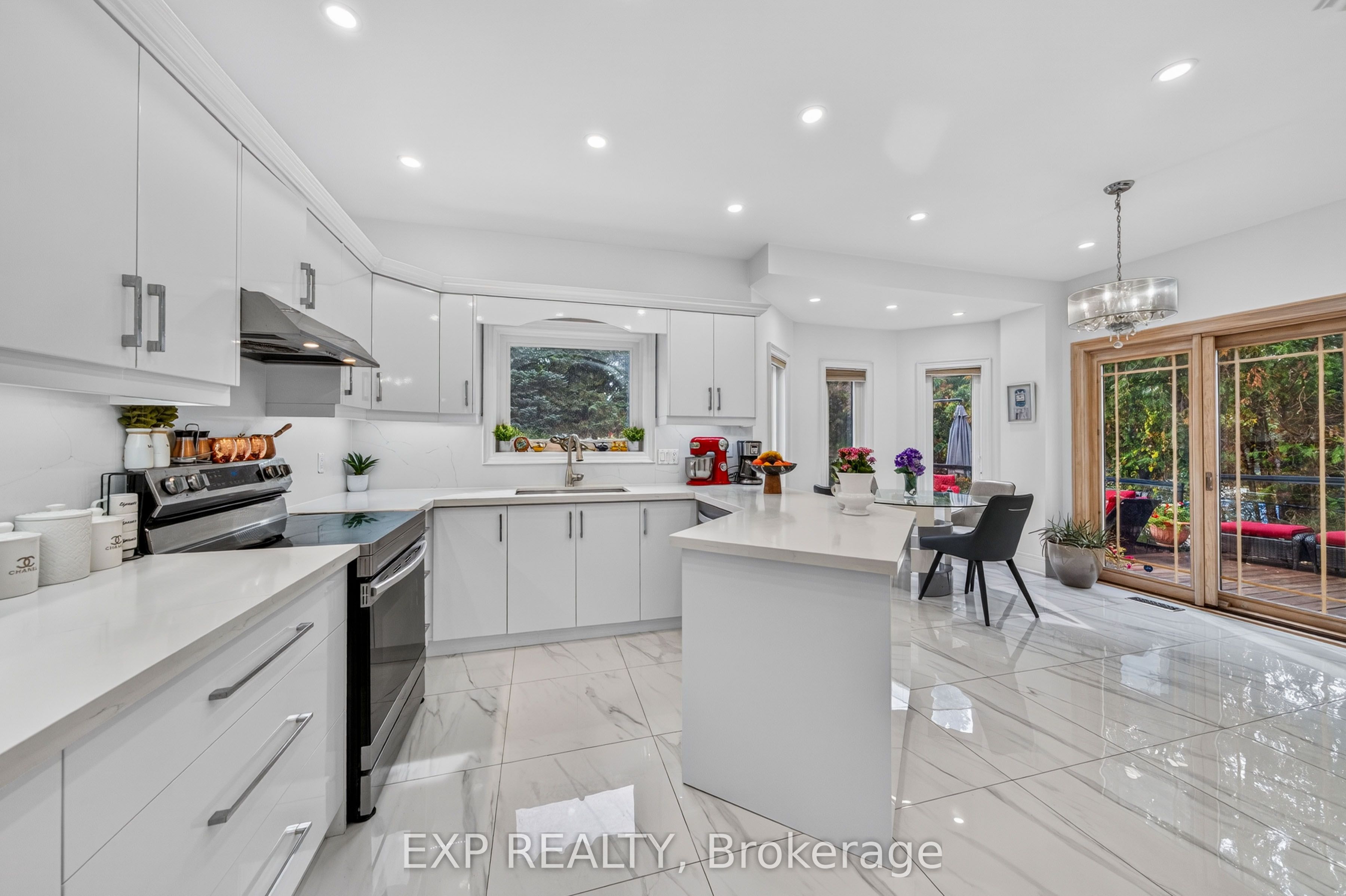 785 Quantra Crescent Property Photo 19