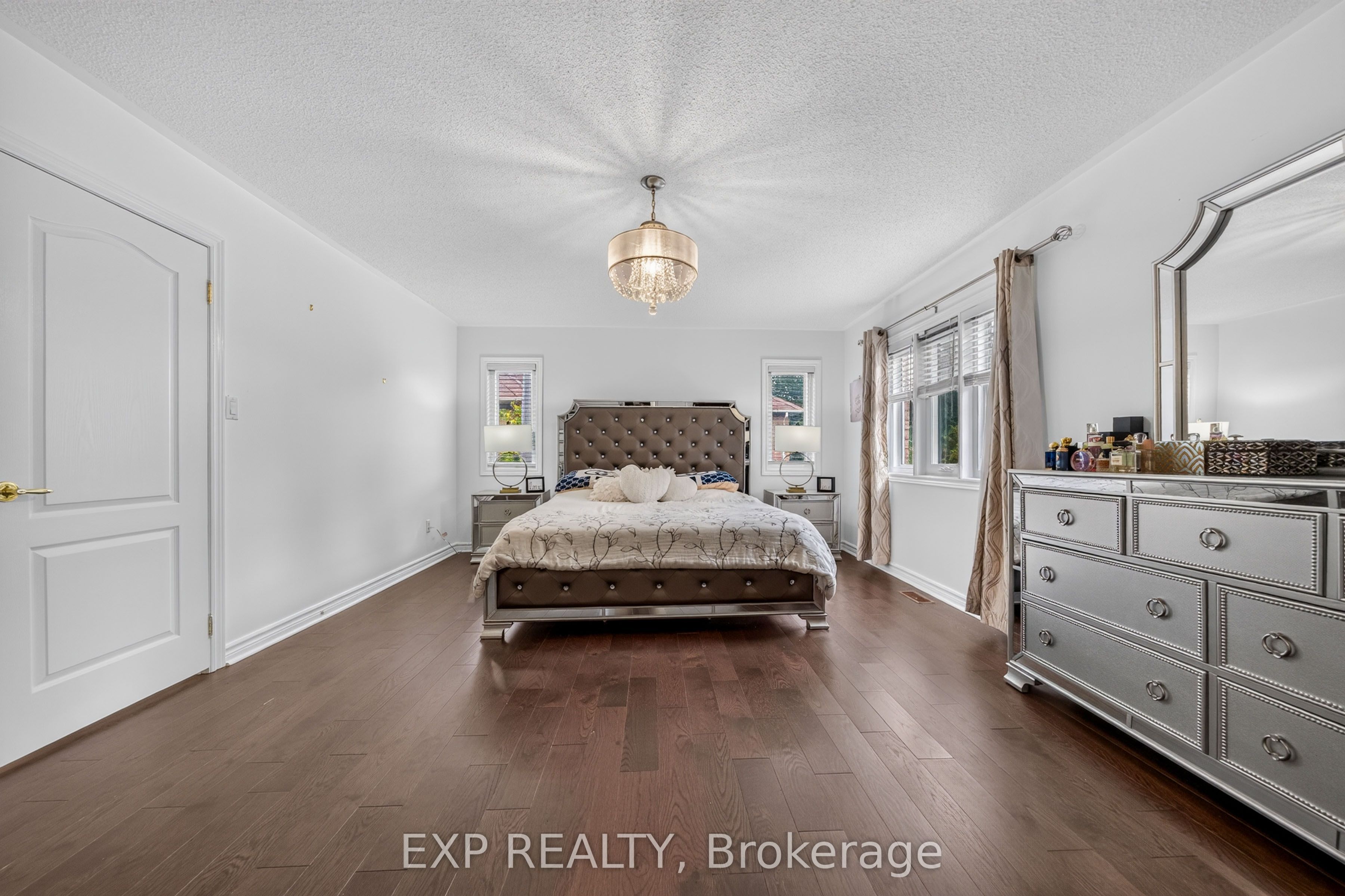 785 Quantra Crescent Property Photo 33