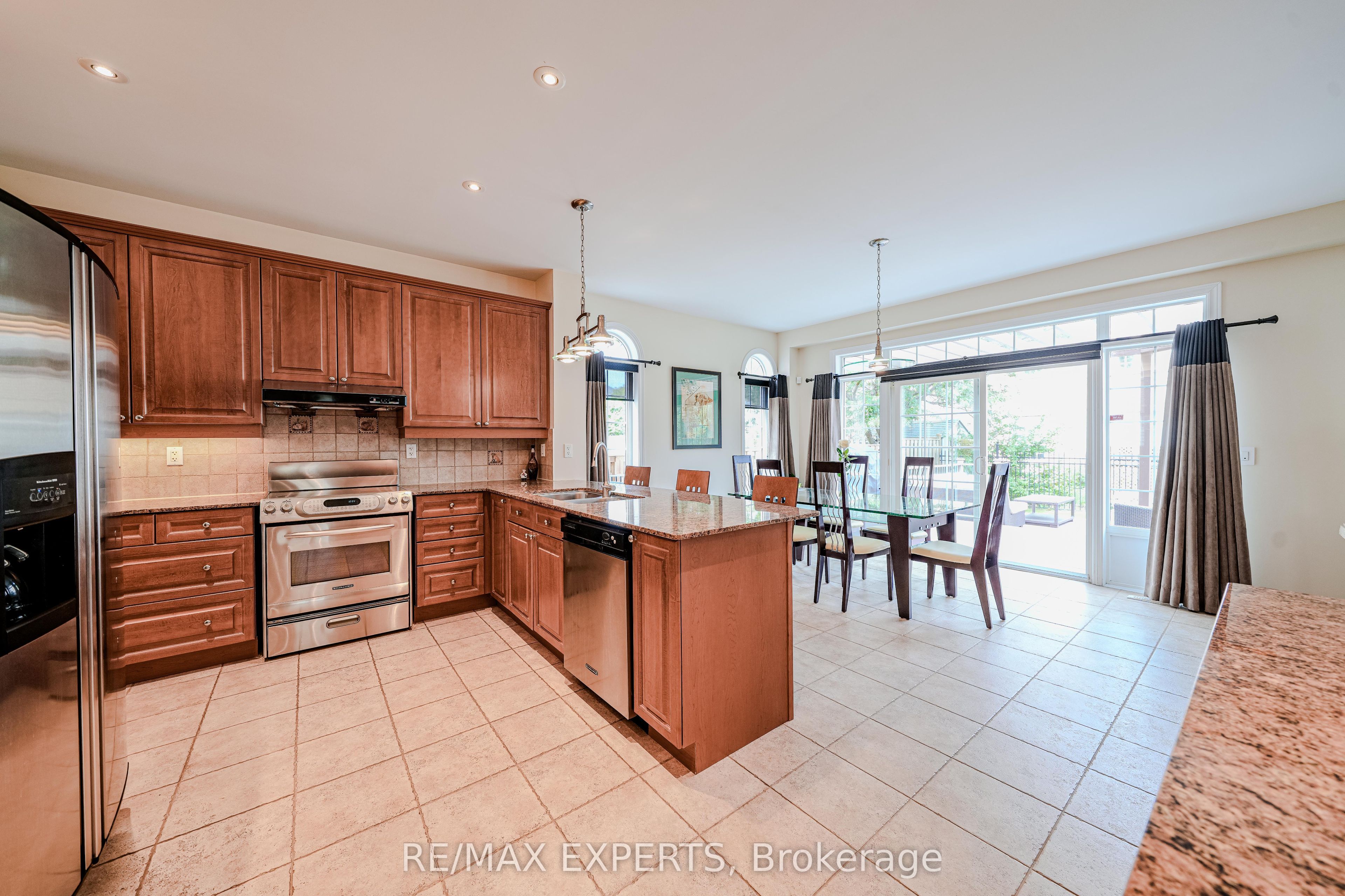 6 Elyssa Drive Property Photo 18
