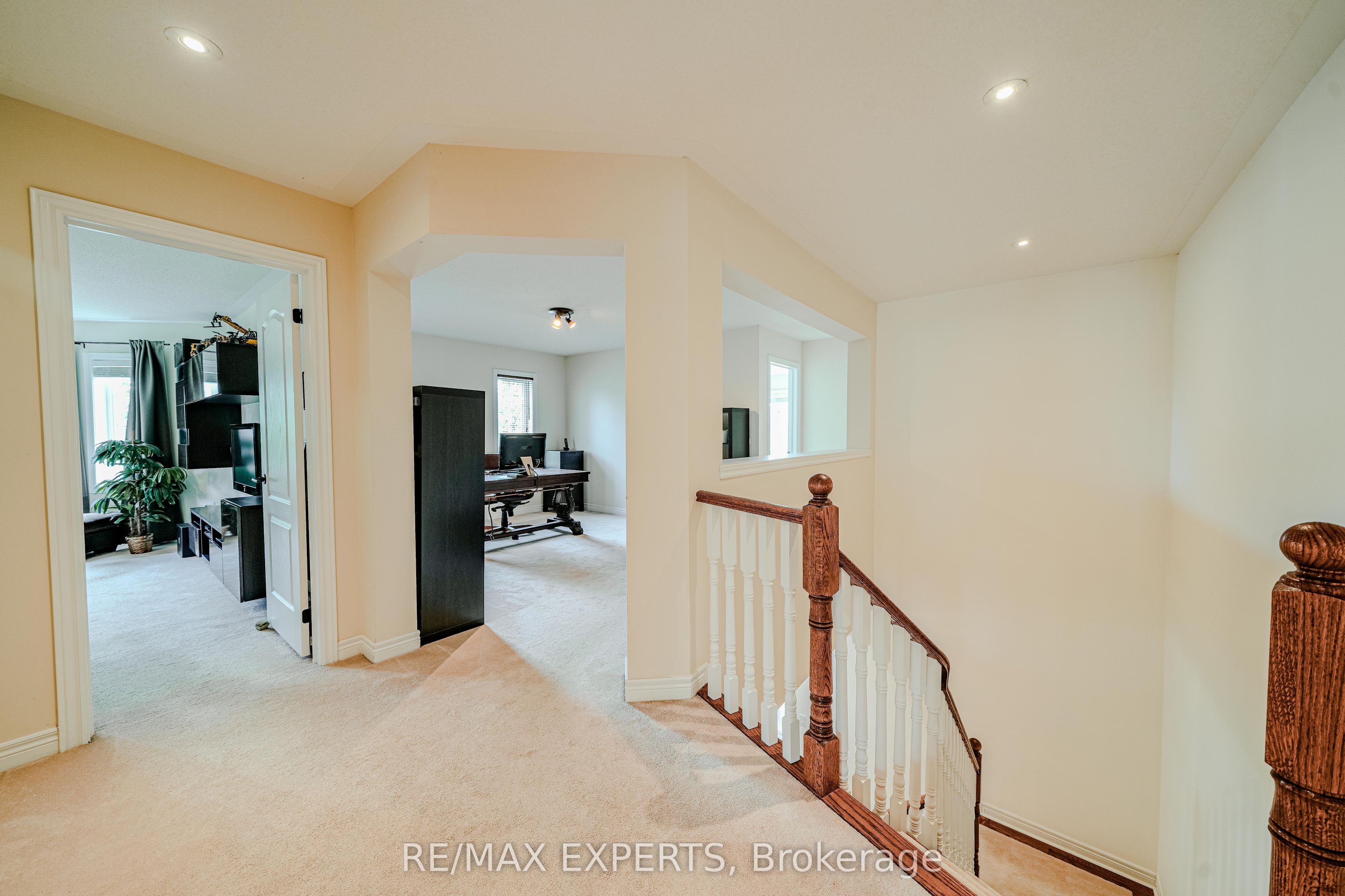6 Elyssa Drive Property Photo 21