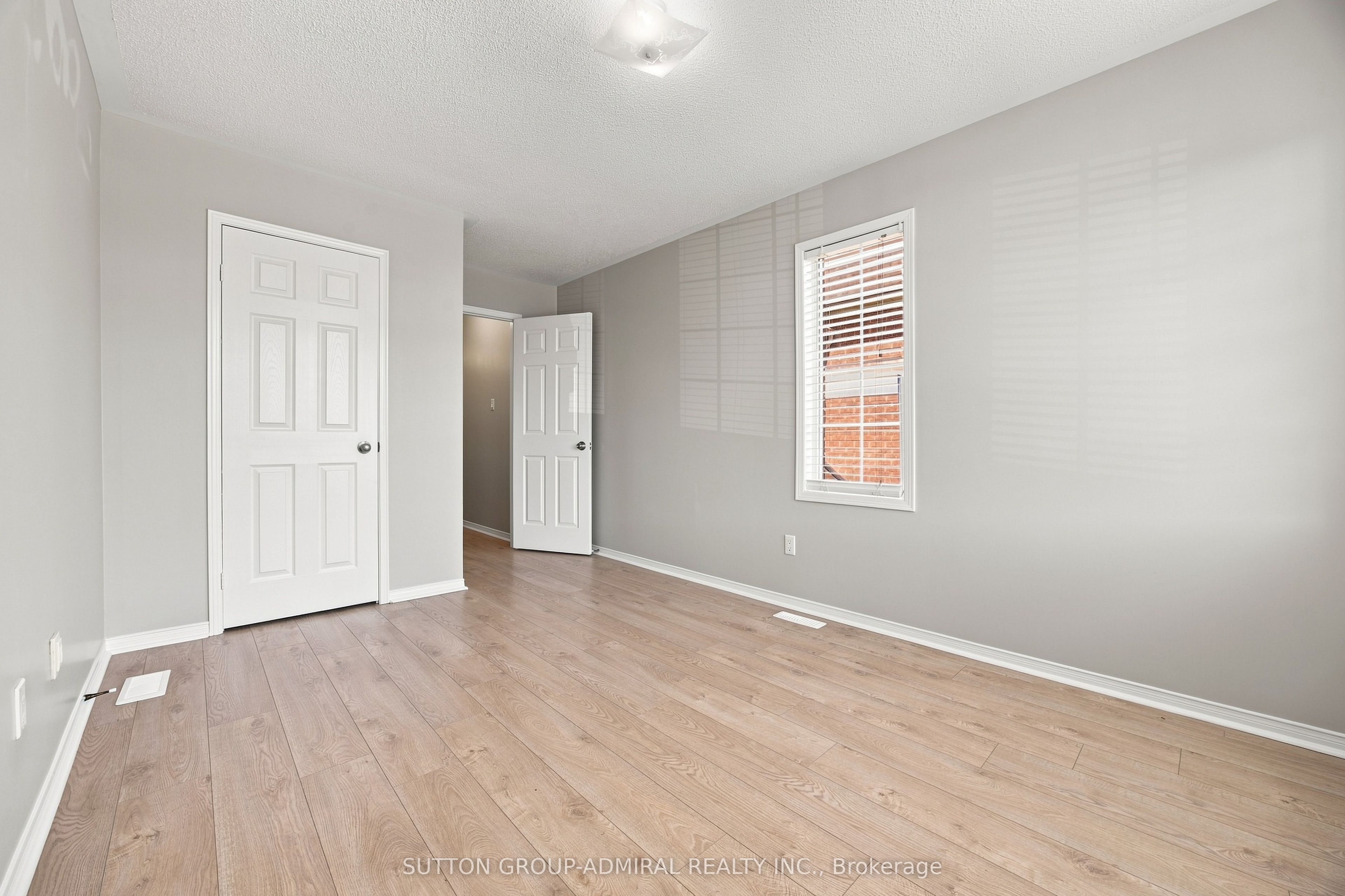 14 Craddock Street Property Photo 32