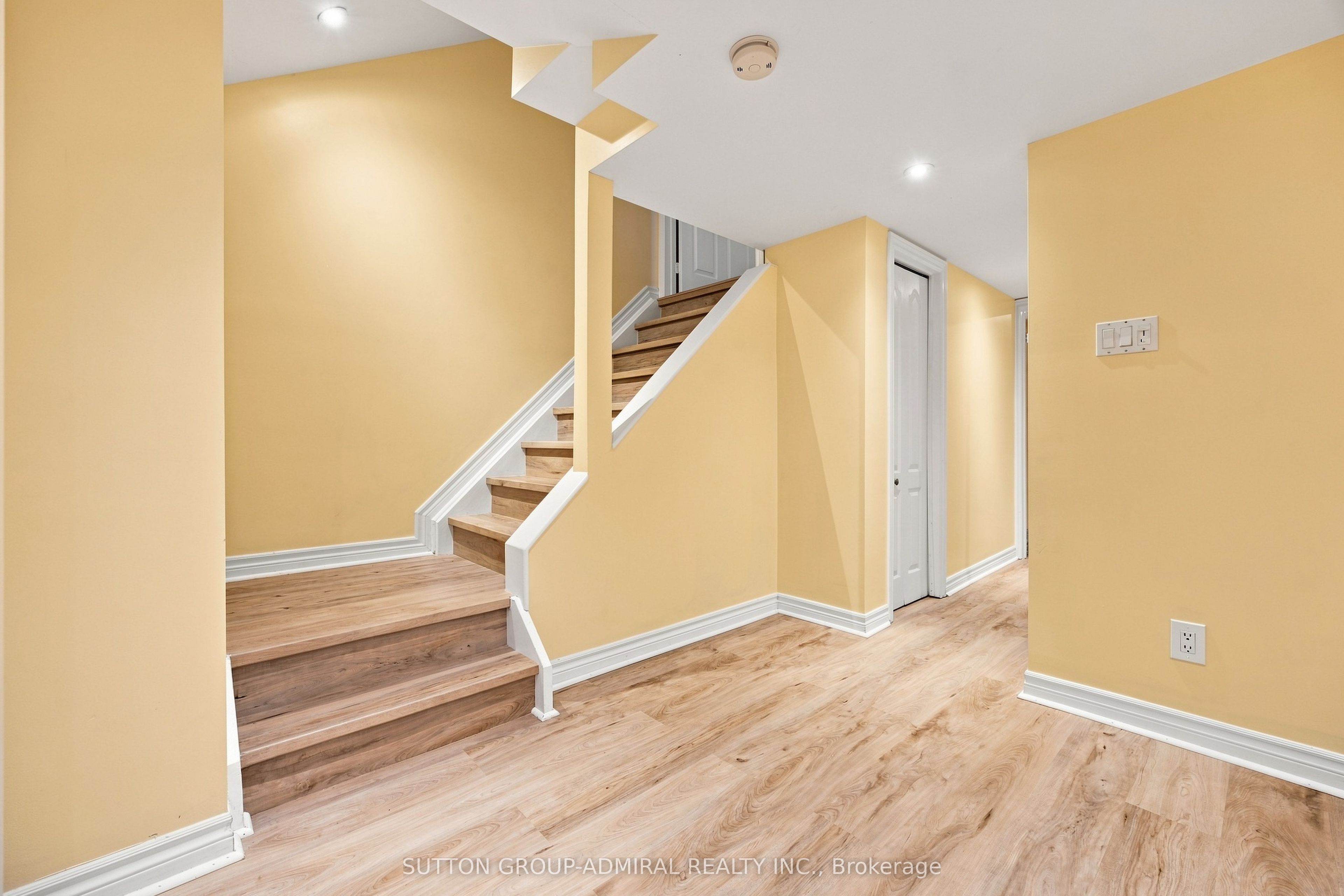 14 Craddock Street Property Photo 35