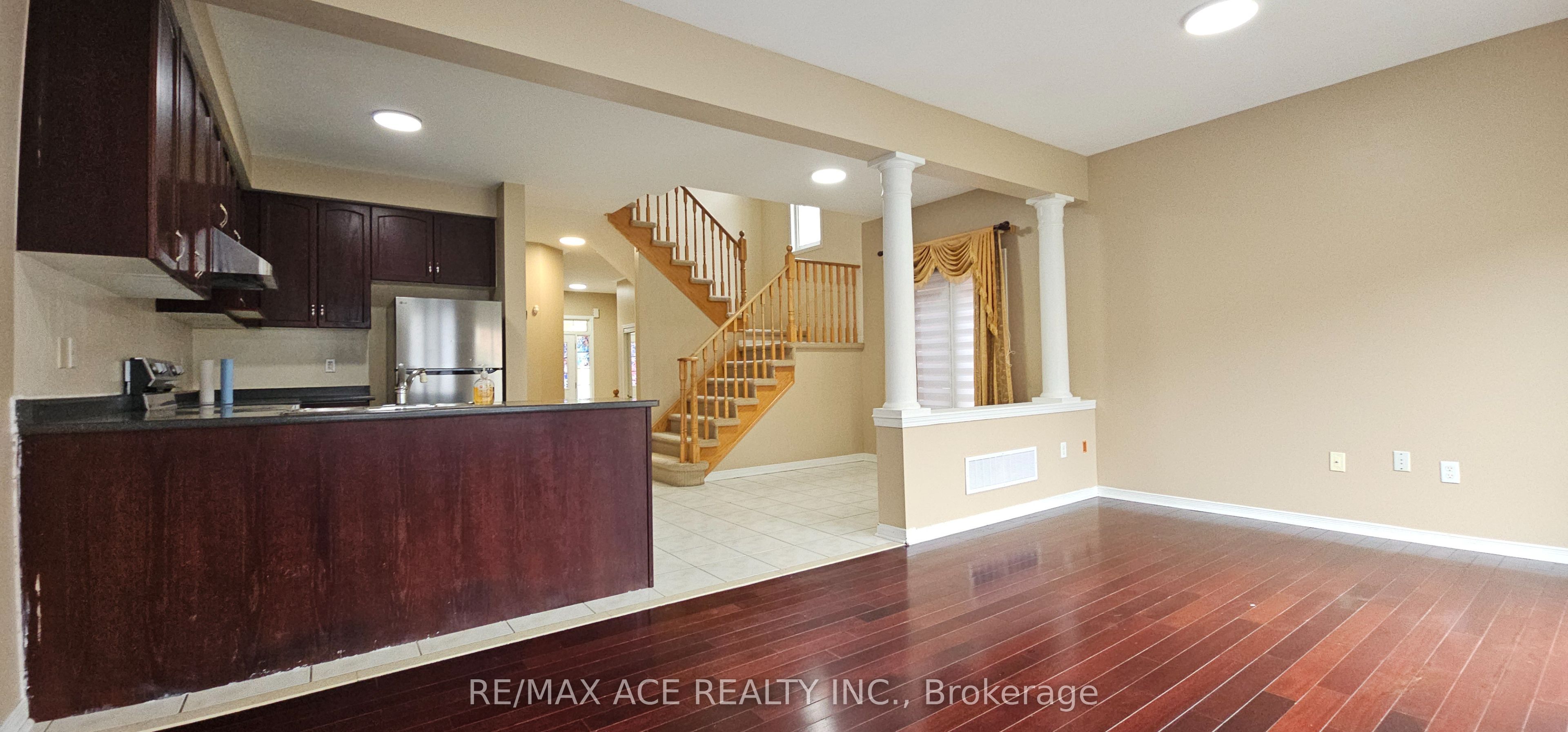 46 Ralph Chalmers Avenue Property Photo 12