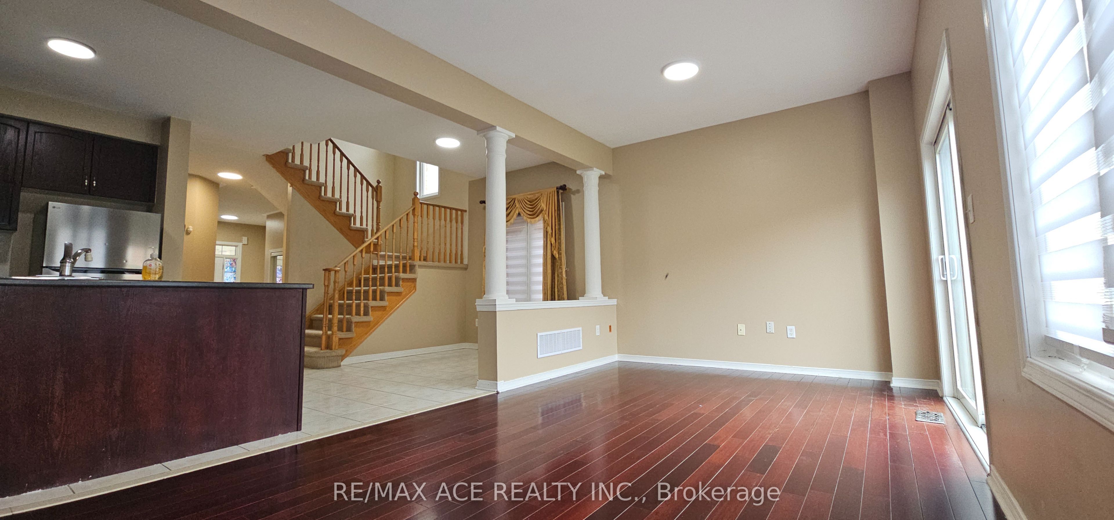 46 Ralph Chalmers Avenue Property Photo 15